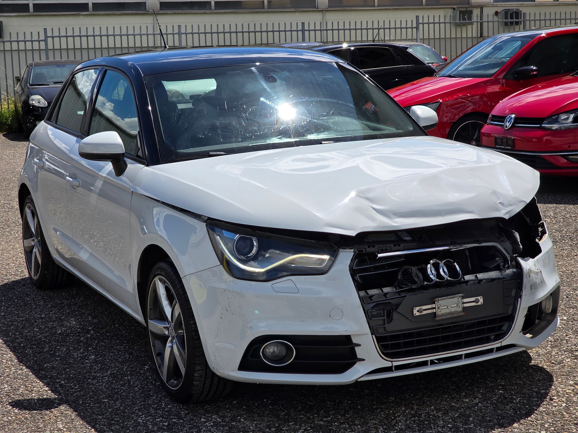 AUDI A1 Sportback 1.4 TFSI Ambition-image-2