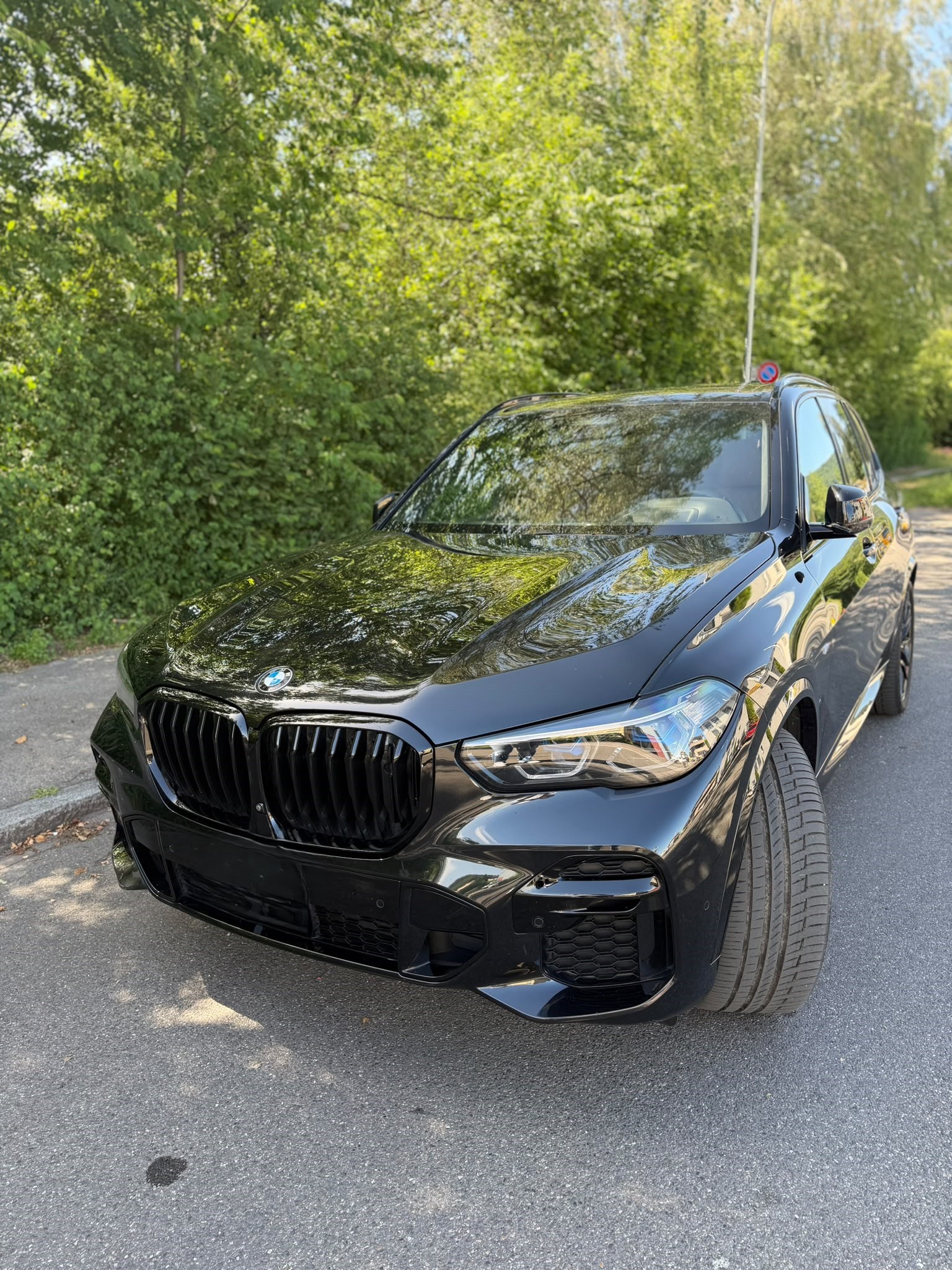 BMW xDrive40d-image-1