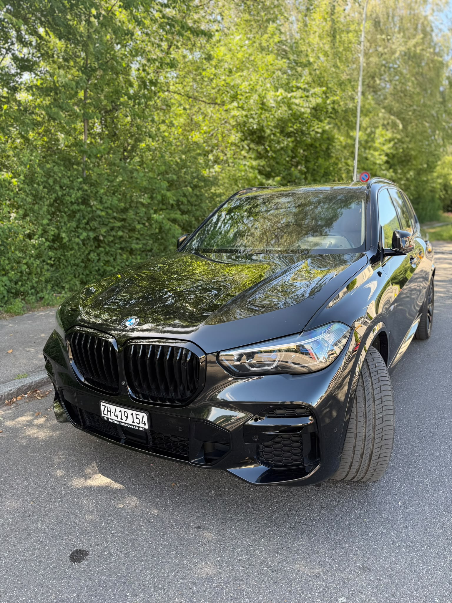 BMW xDrive40d-image-1