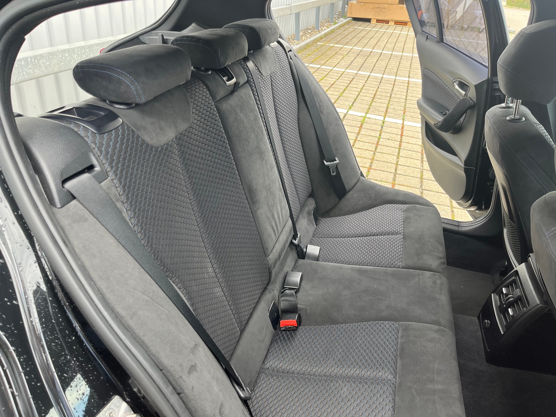 BMW 125i-image-3