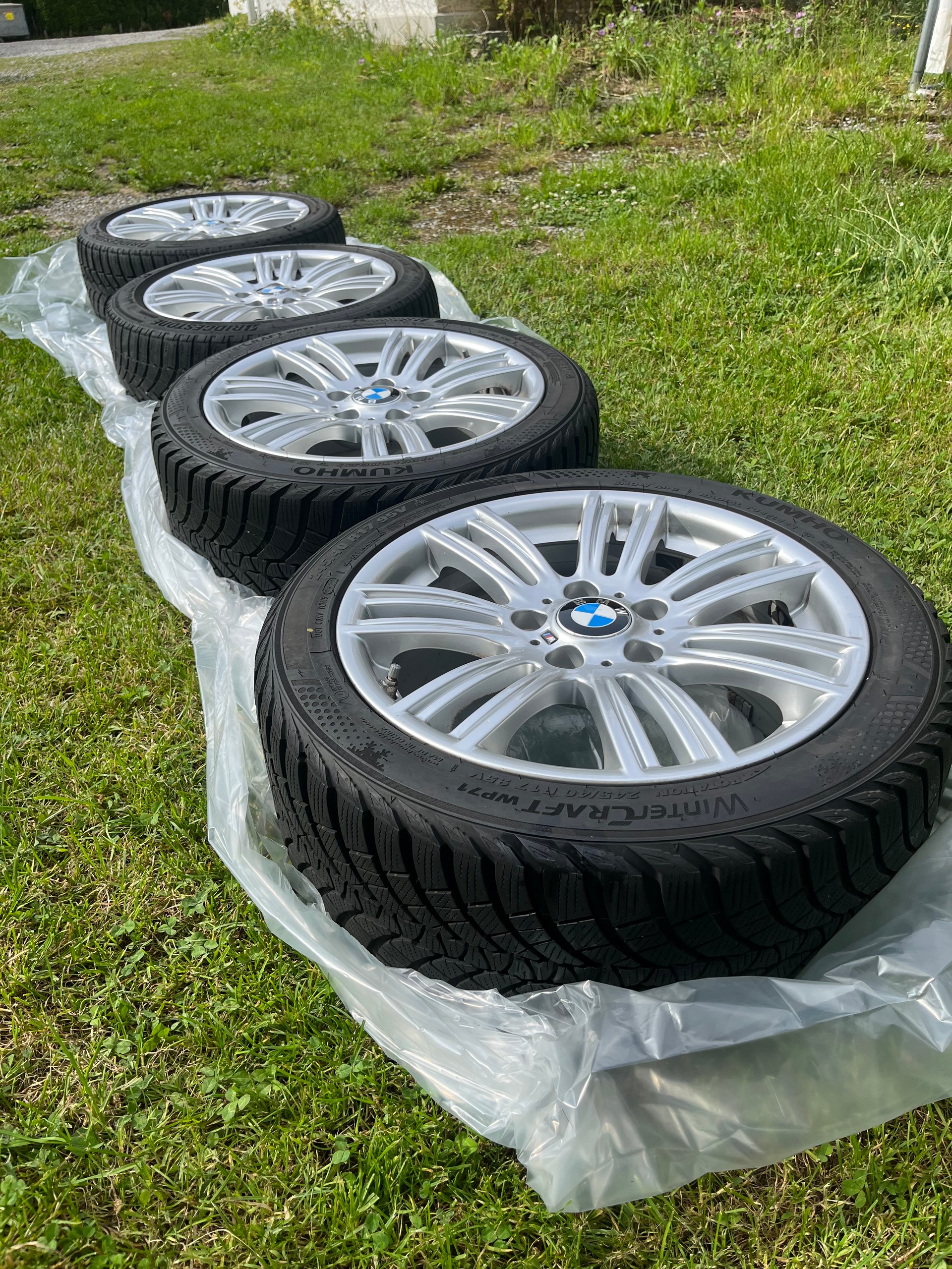 BMW 125i-image-5