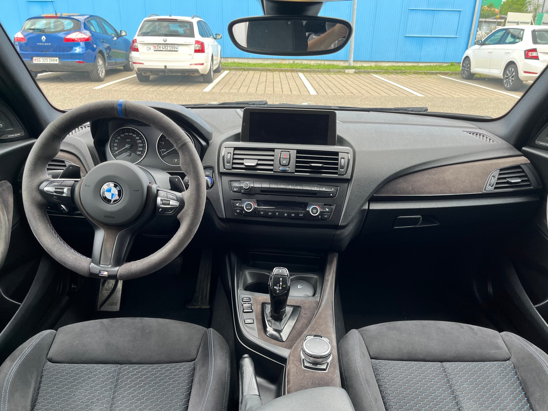 BMW 125i-image-4