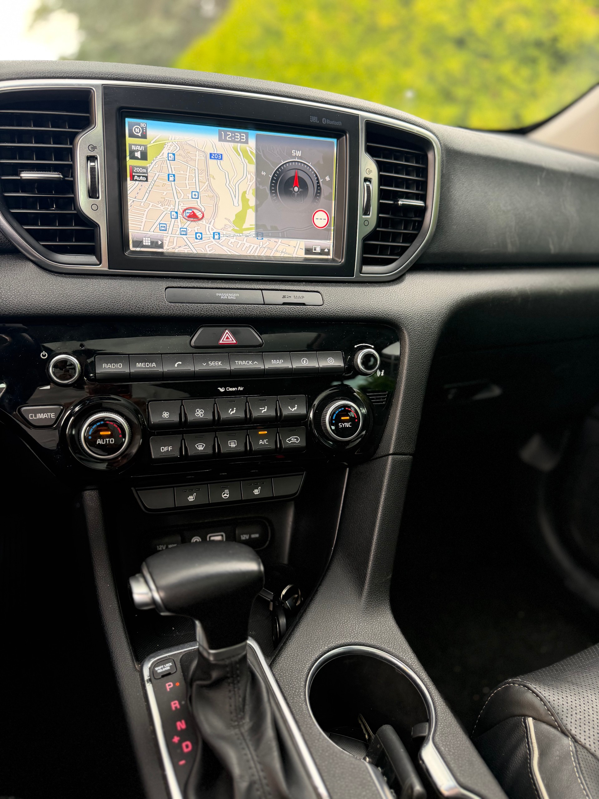 KIA Sportage 2.0CRDi Style GT Line 4WD Automat-image-10