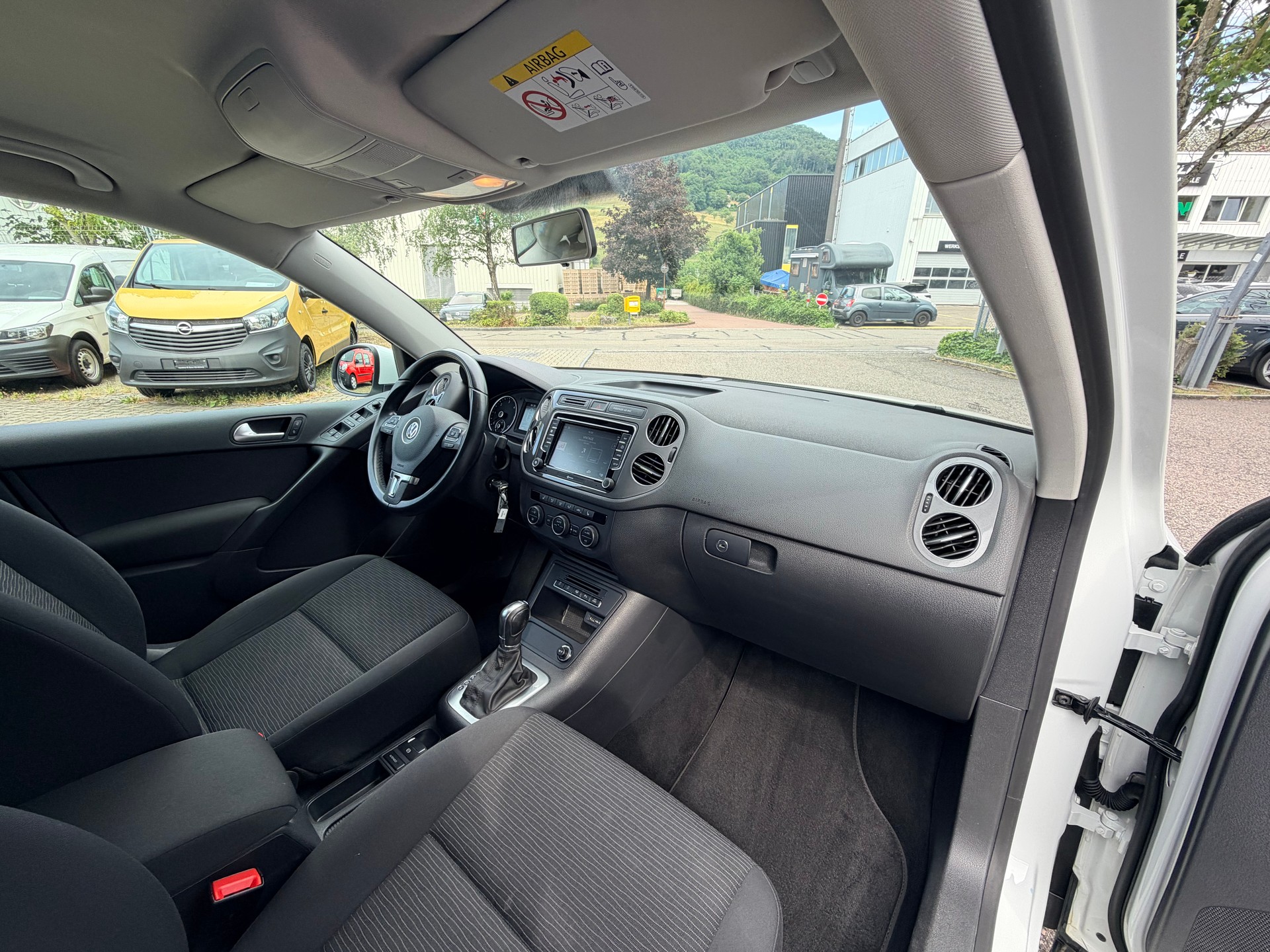 VW Tiguan 2.0 TDI BlueMotion Track&Field 4Motion DSG-image-9