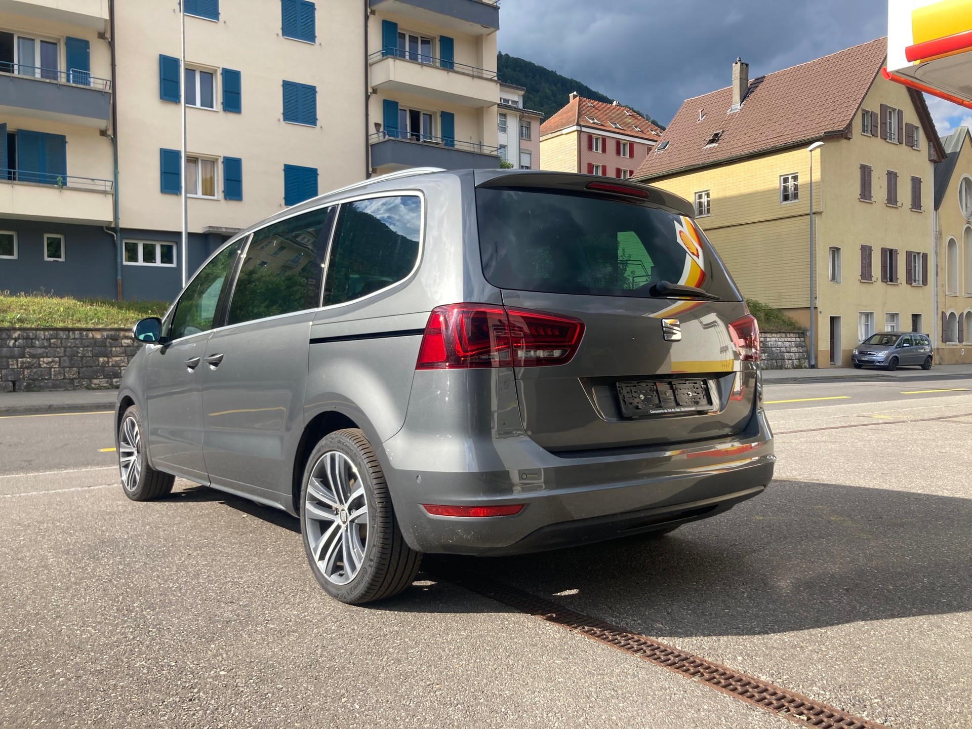 SEAT Alhambra 1.4 TSI SWISS FR-image-3