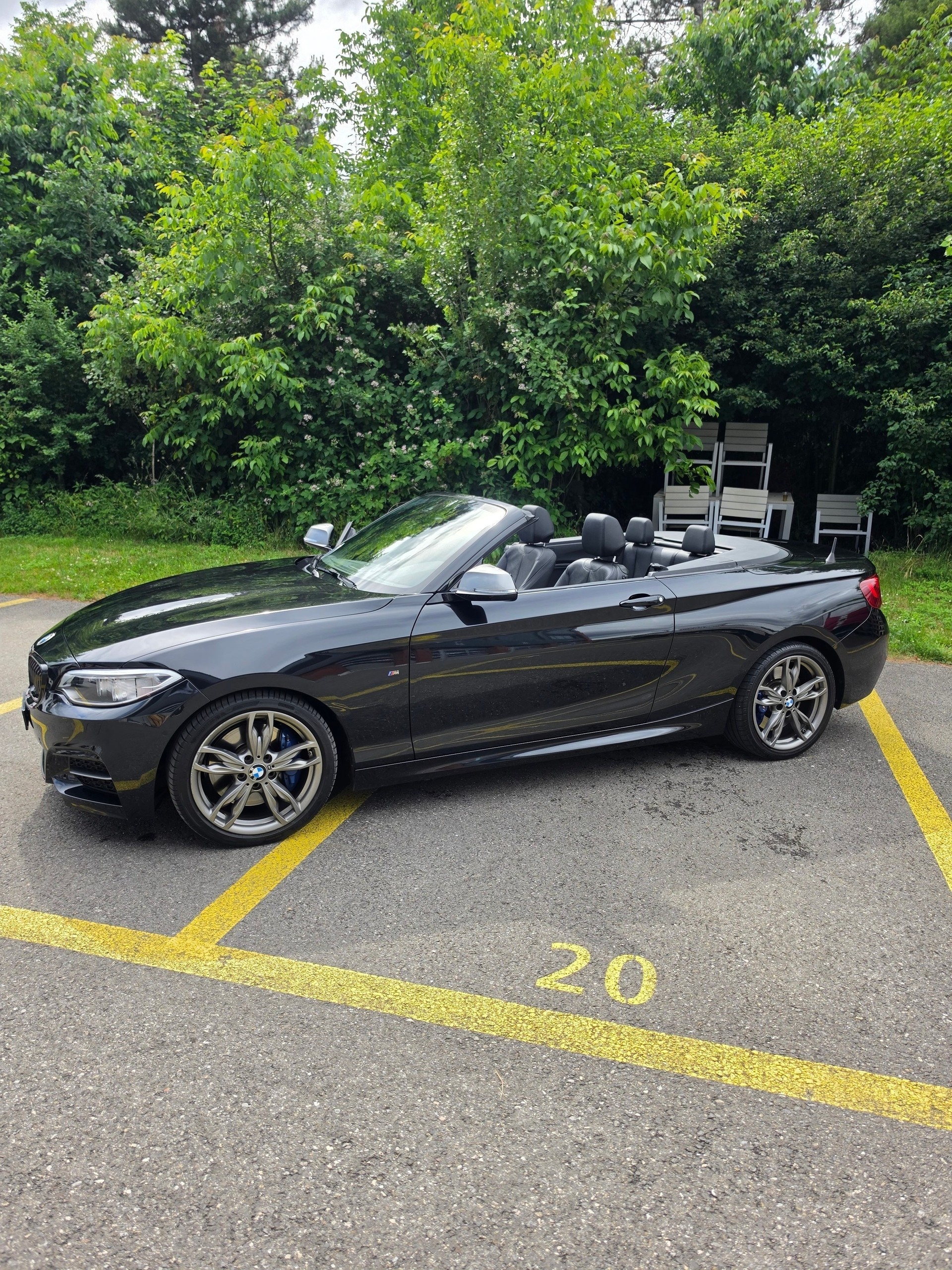 BMW M240i xDrive-image-0