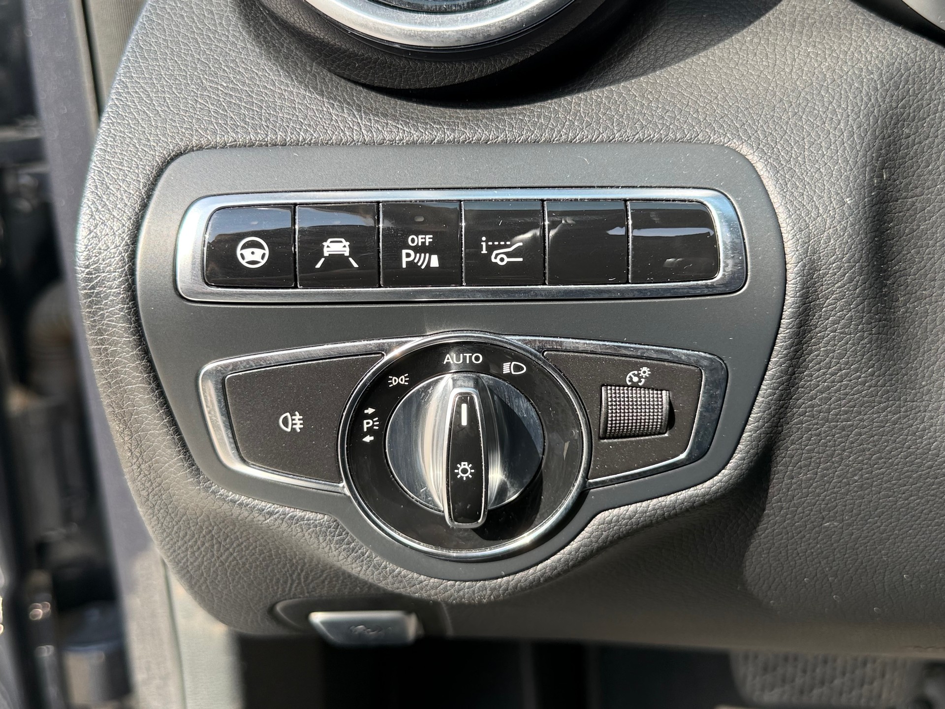 MERCEDES-BENZ C 250 BlueTEC Exclusive 4Matic 7G-Tronic-image-10