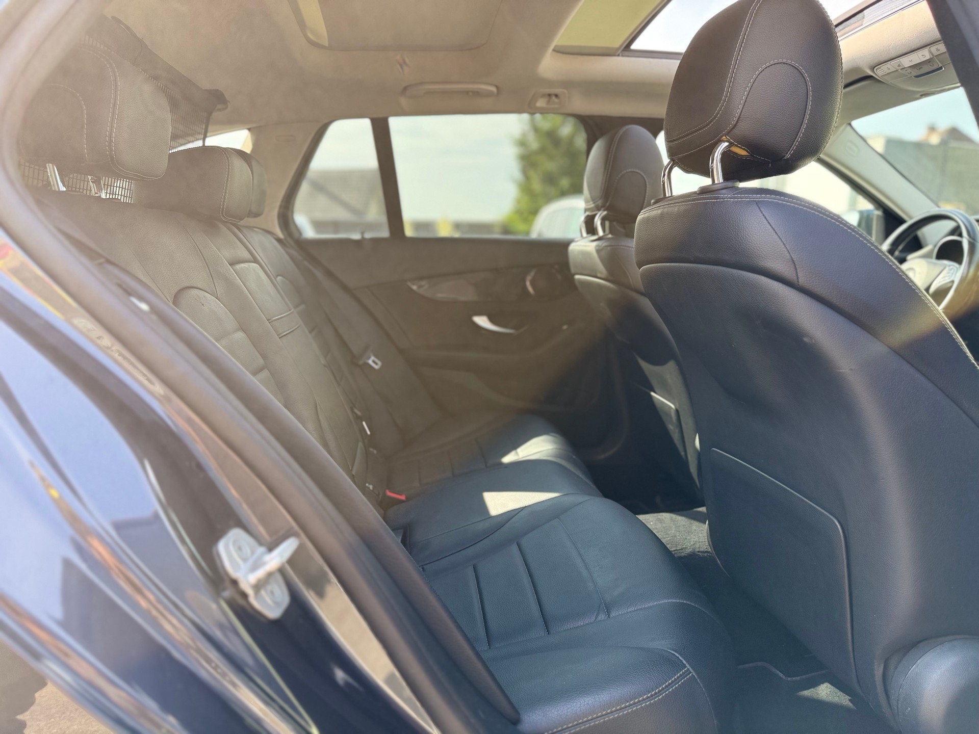 MERCEDES-BENZ C 250 BlueTEC Exclusive 4Matic 7G-Tronic-image-13
