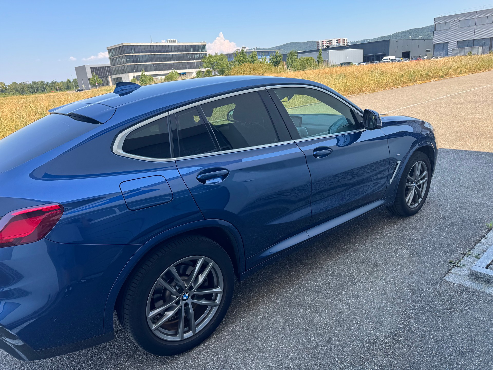 BMW 20d xDrive-image-2