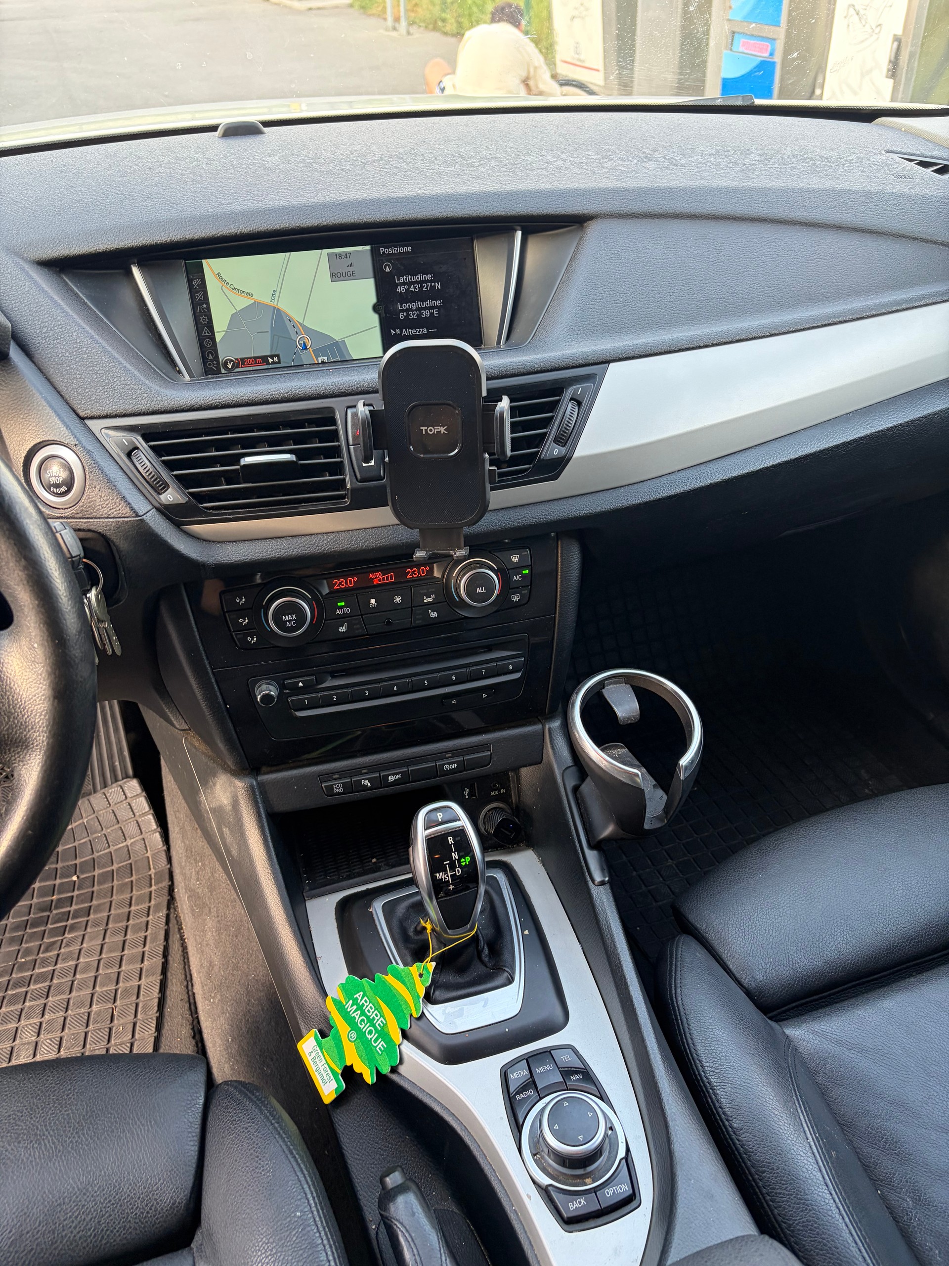 BMW 18d sDrive-image-3