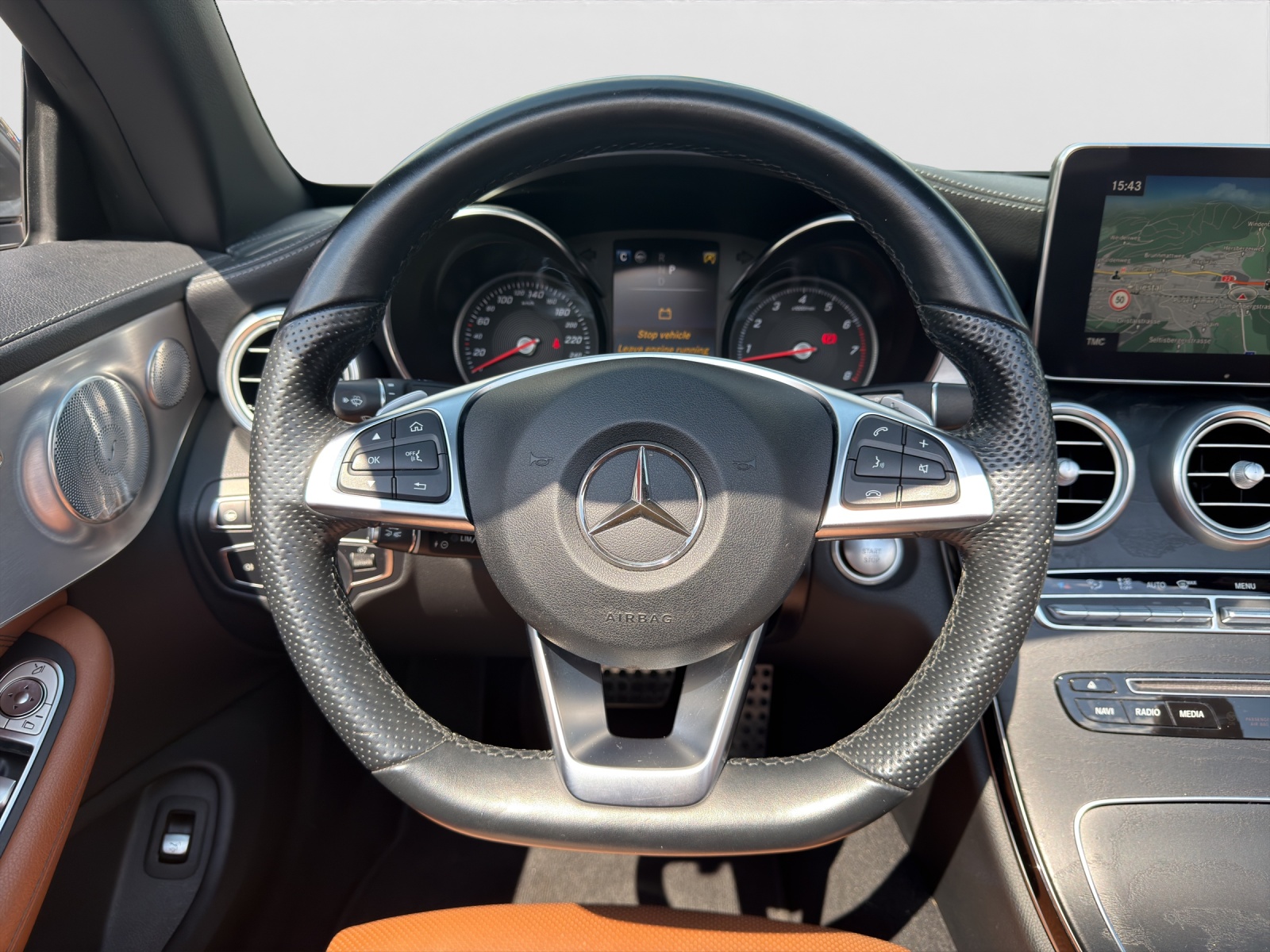 MERCEDES-BENZ C 400 Cabriolet AMG Line 4Matic 9G-Tronig-image-12