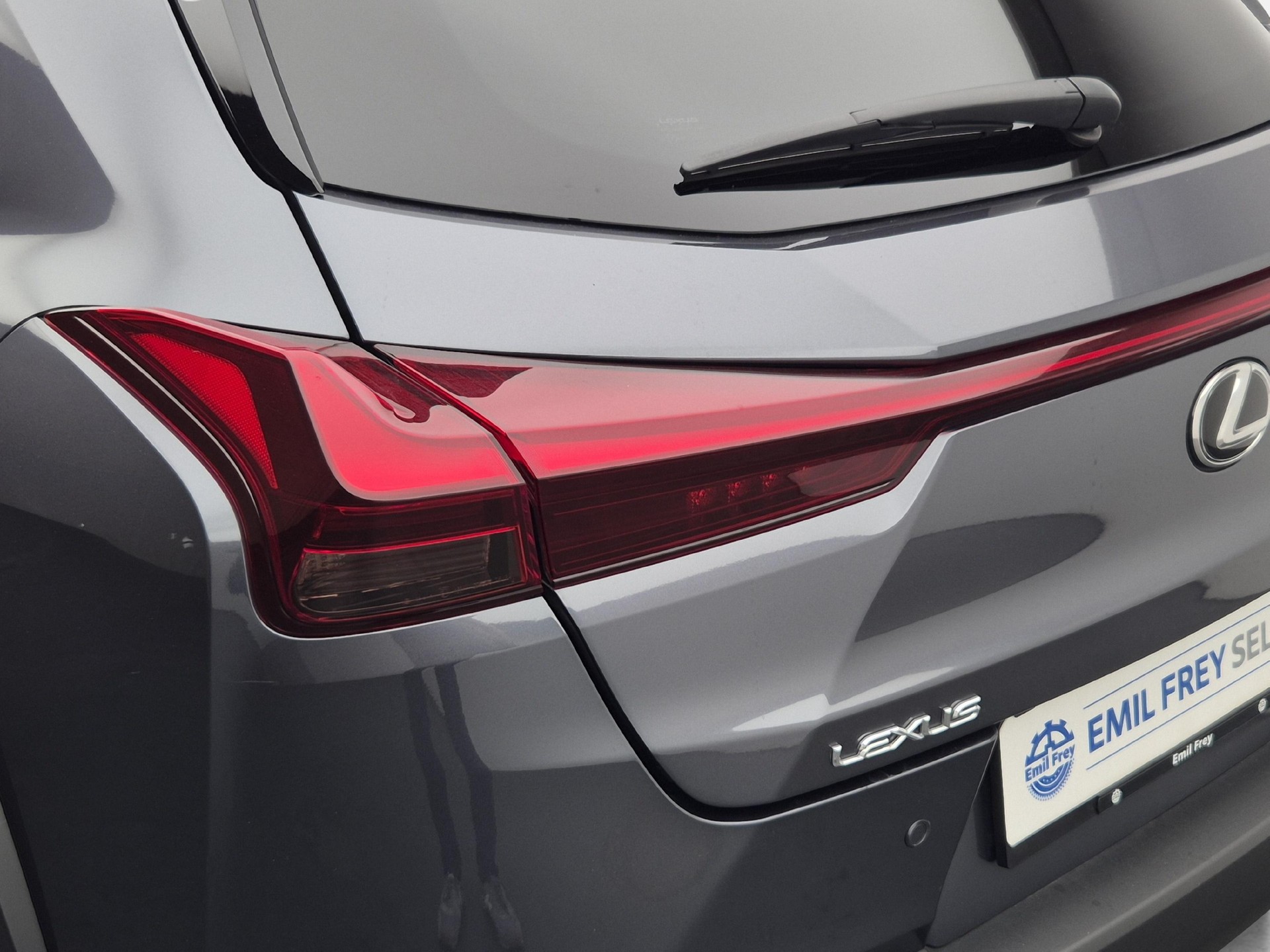 LEXUS UX 250h Comfort / Leasing ab. 1.99%-image-17