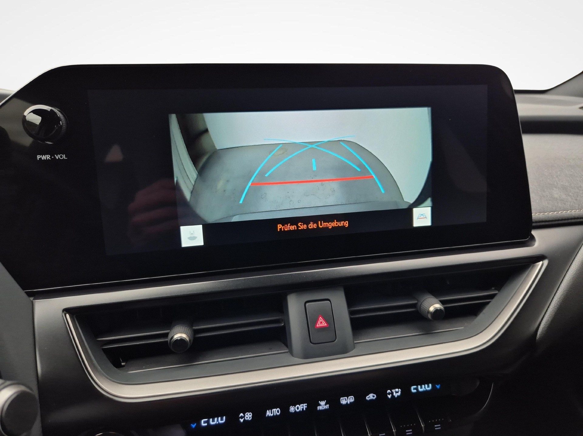 LEXUS UX 250h Comfort / Leasing ab. 1.99%-image-13