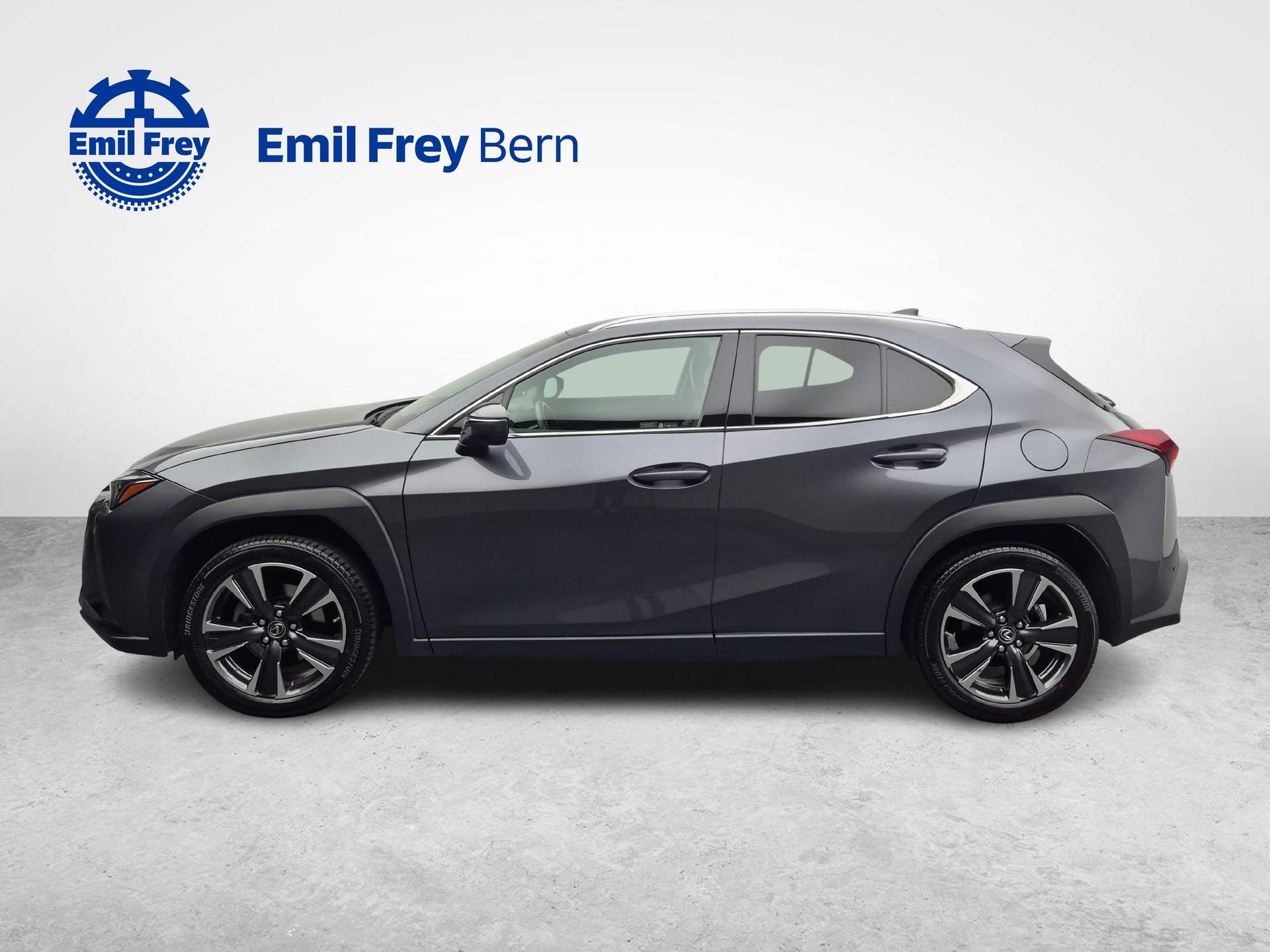 LEXUS UX 250h Comfort / Leasing ab. 1.99%-showroom-element-1