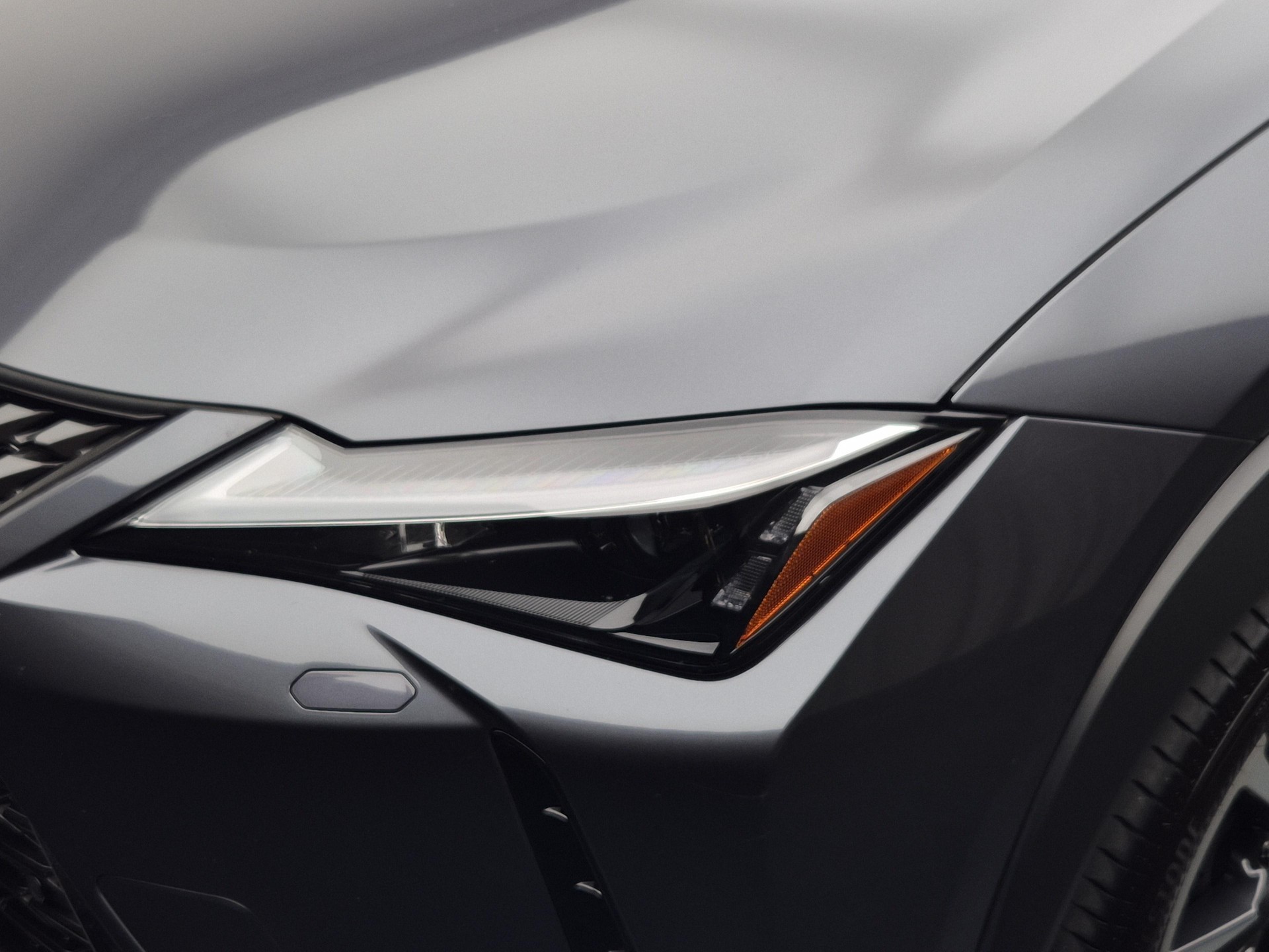 LEXUS UX 250h Comfort / Leasing ab. 1.99%-image-18