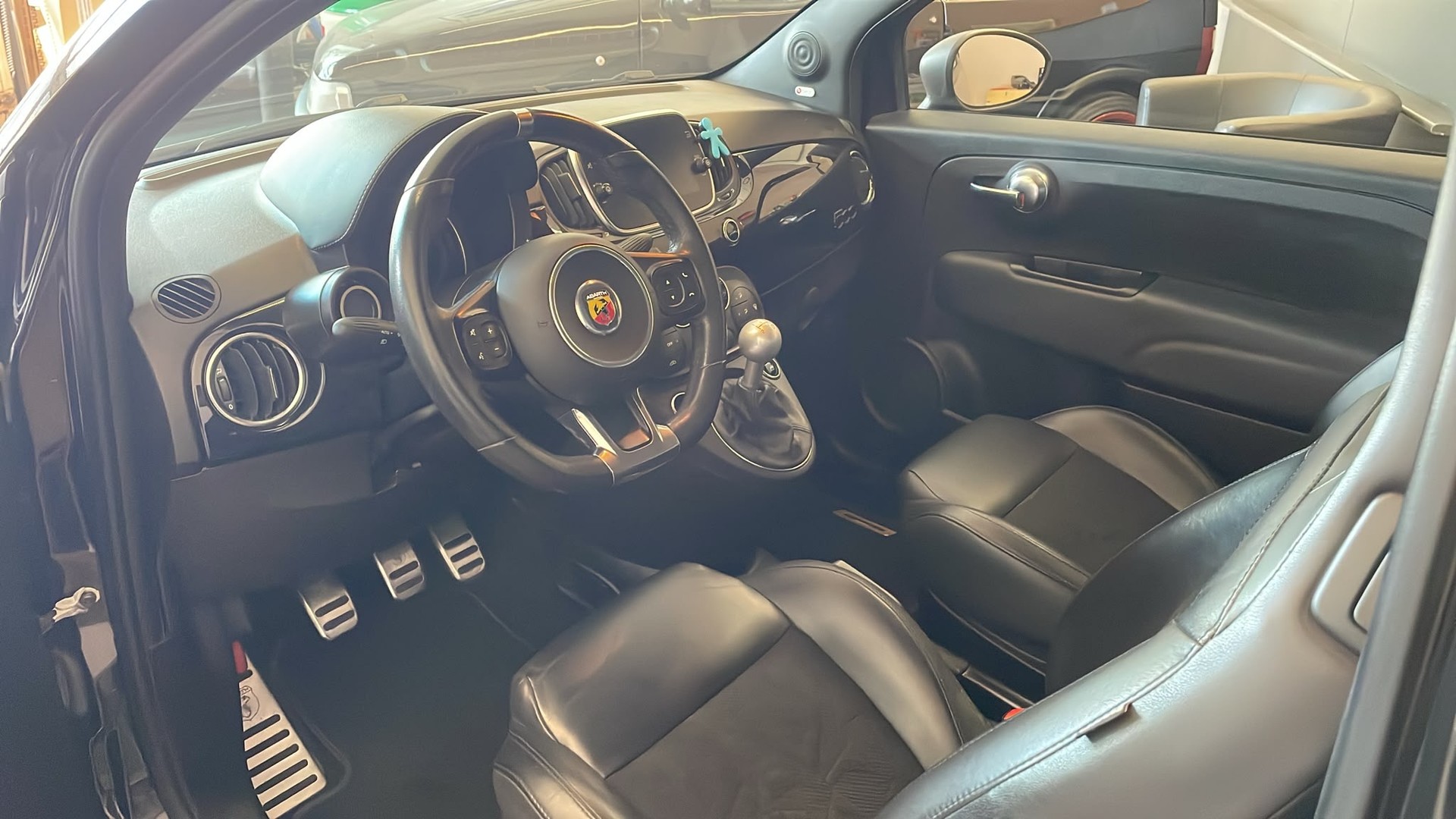 FIAT 595 1.4 16V Turbo Abarth Scorpione Oro-image-8