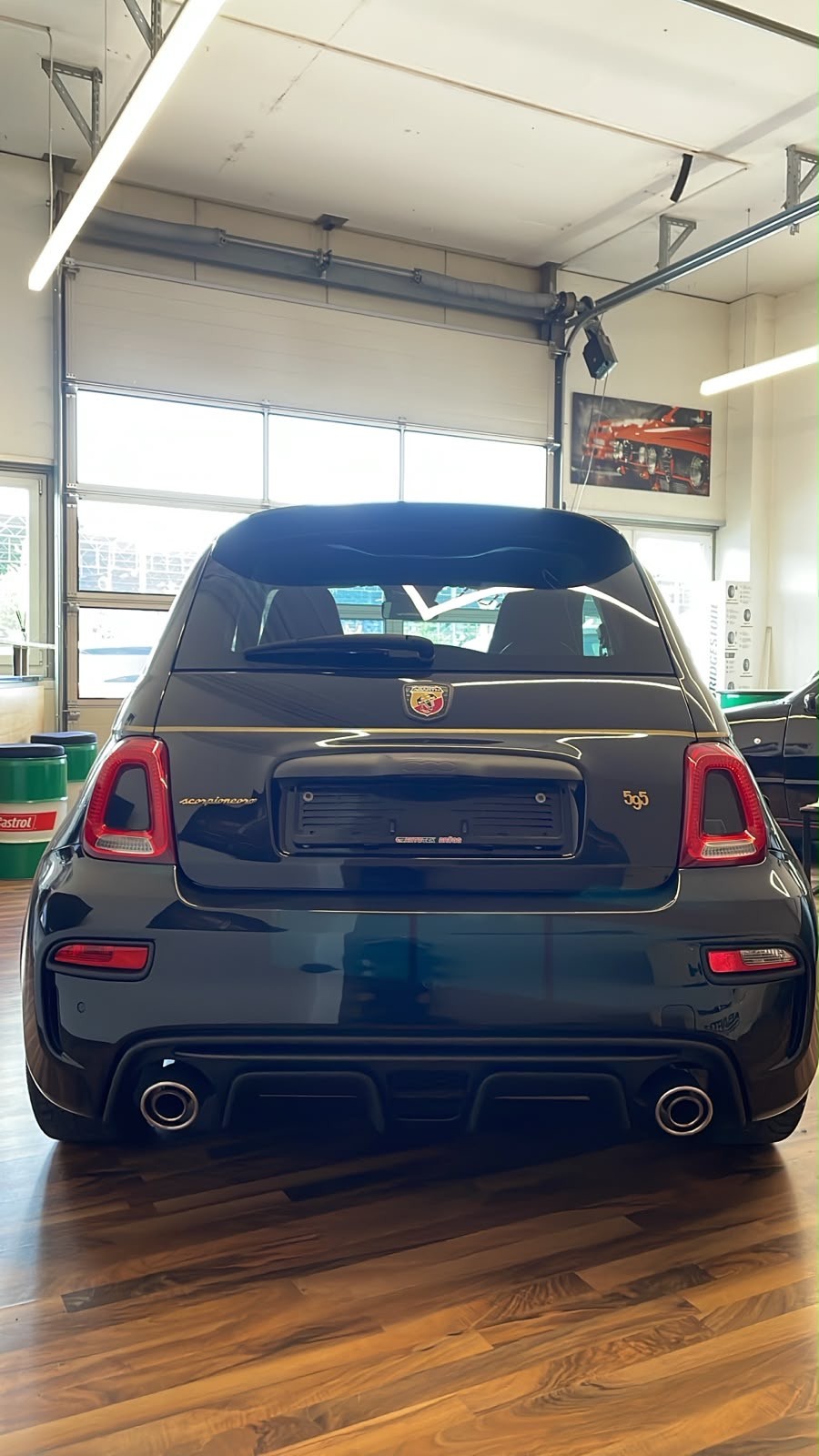FIAT 595 1.4 16V Turbo Abarth Scorpione Oro-image-3