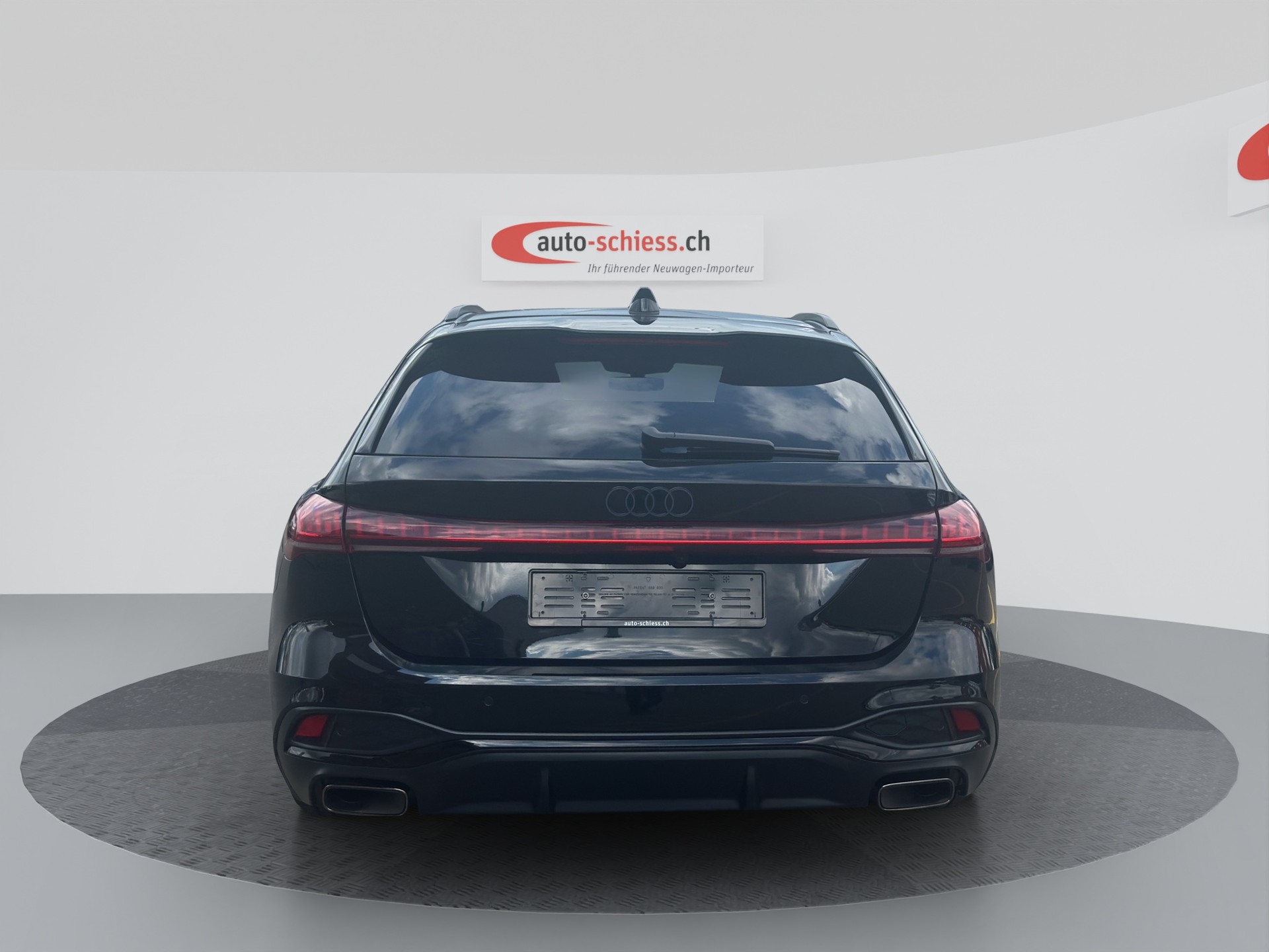 AUDI A5 Avant Black Line S Line TFSI-image-3