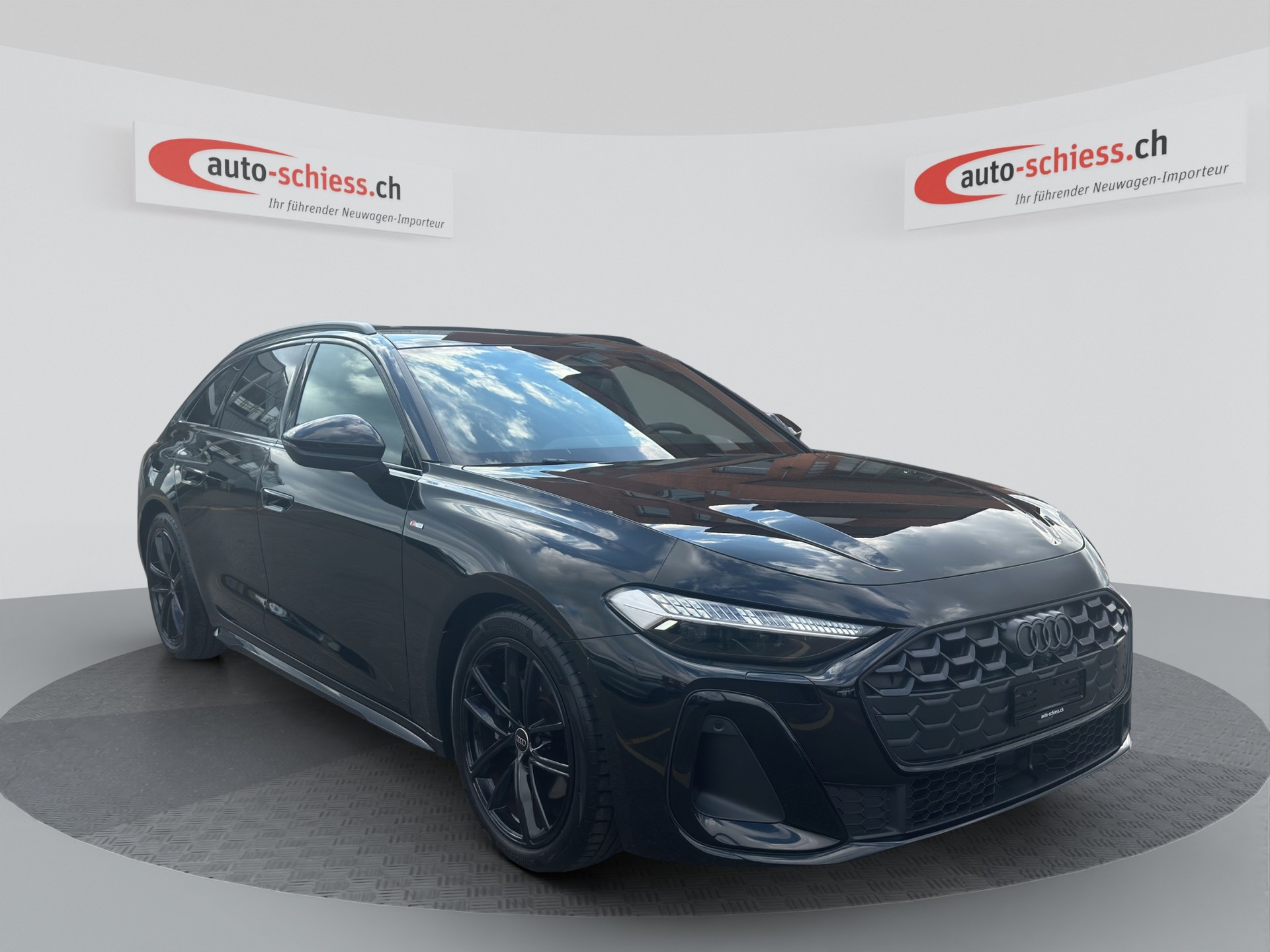 AUDI A5 Avant Black Line S Line TFSI-image-0