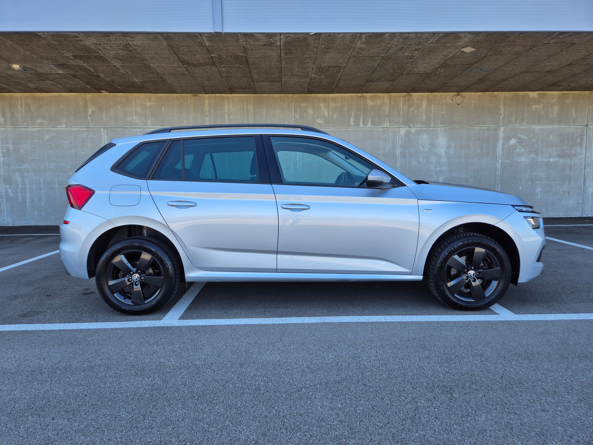SKODA Kamiq 1.0 TSI Tour DSG-image-5