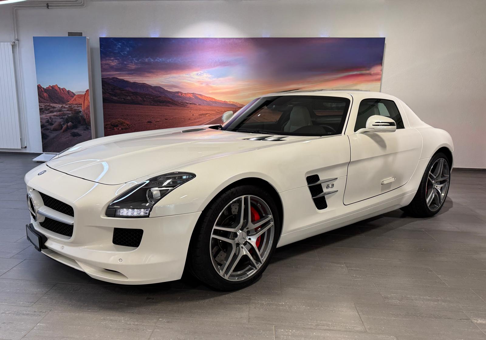 MERCEDES-BENZ SLS AMG Coupé-showroom-element-2