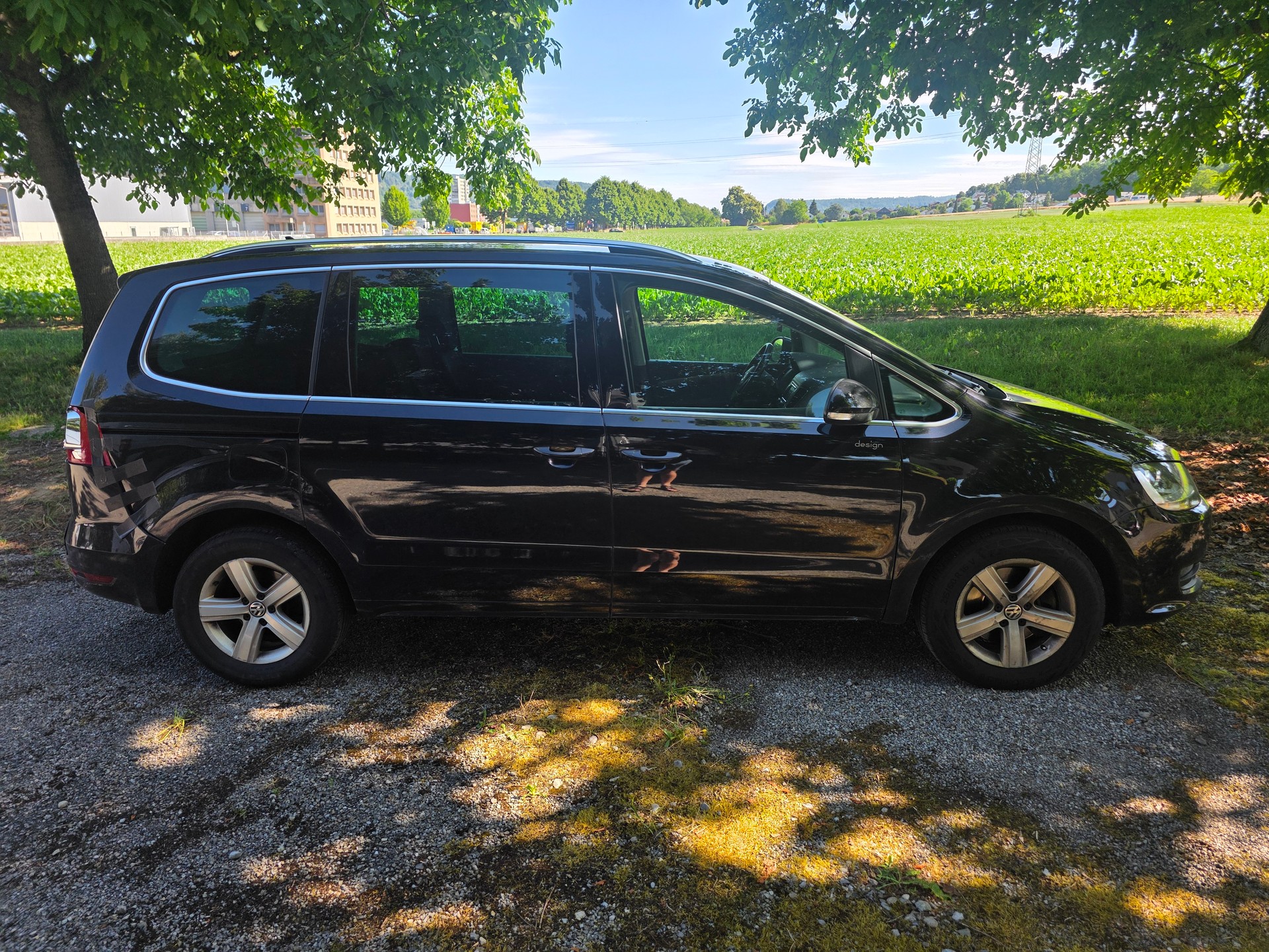 VW Sharan 2.0 TDI BlueMotion Technology 65th Edition-image-8