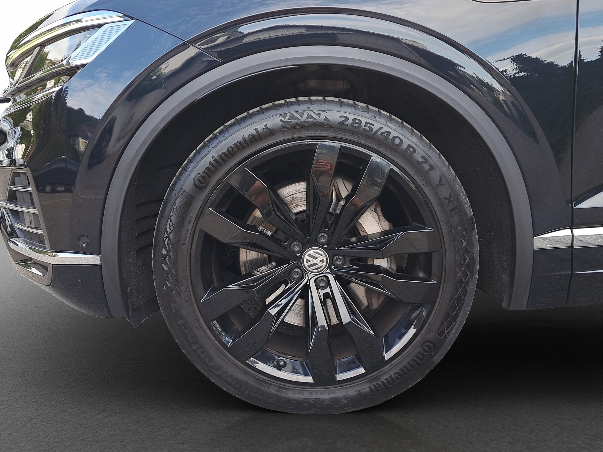 VW Touareg 3.0 TSI Elegance Tiptronic-image-3