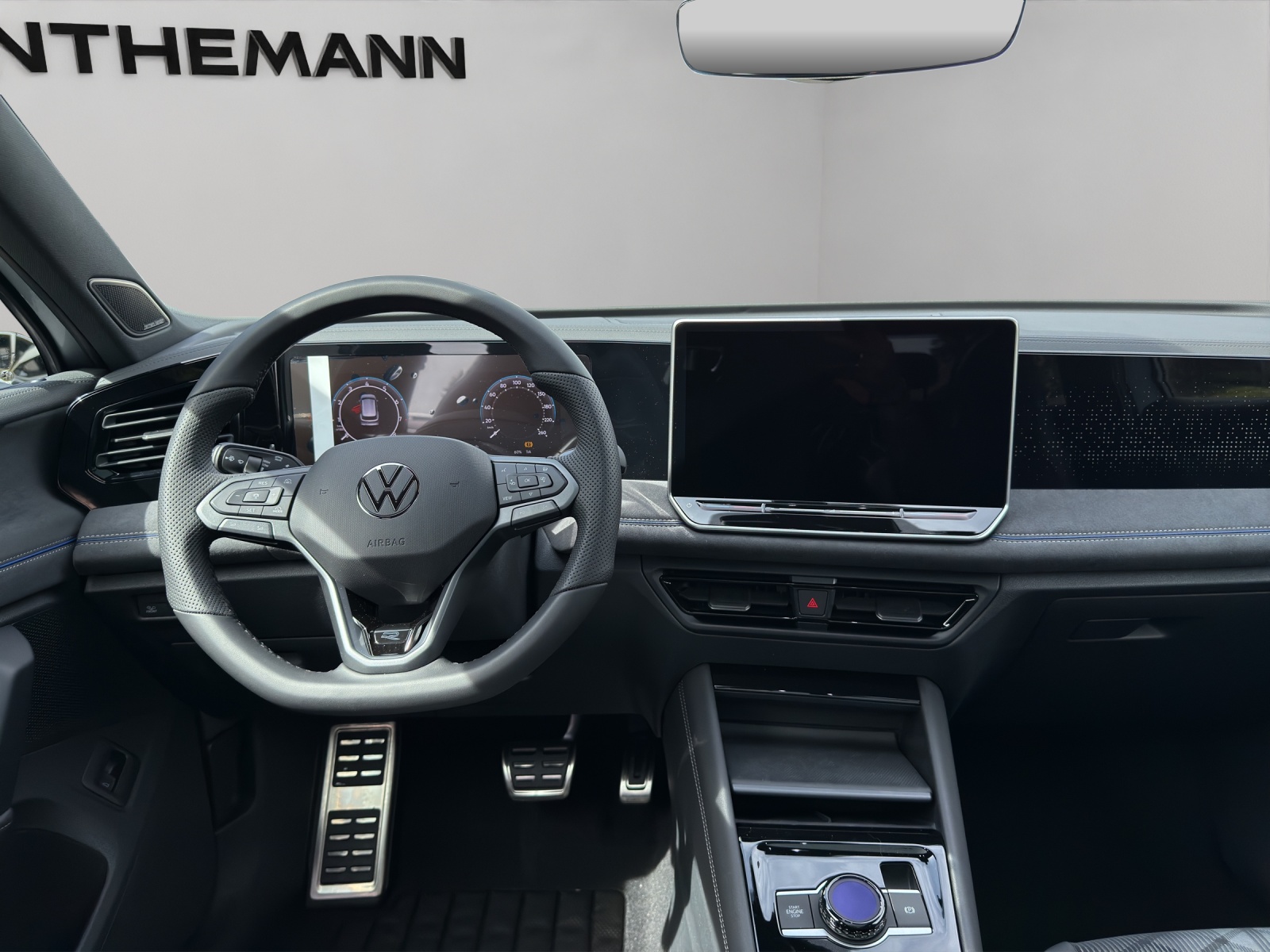 VW Tiguan 2.0 TSI DSG R-Line 4Motion-image-9