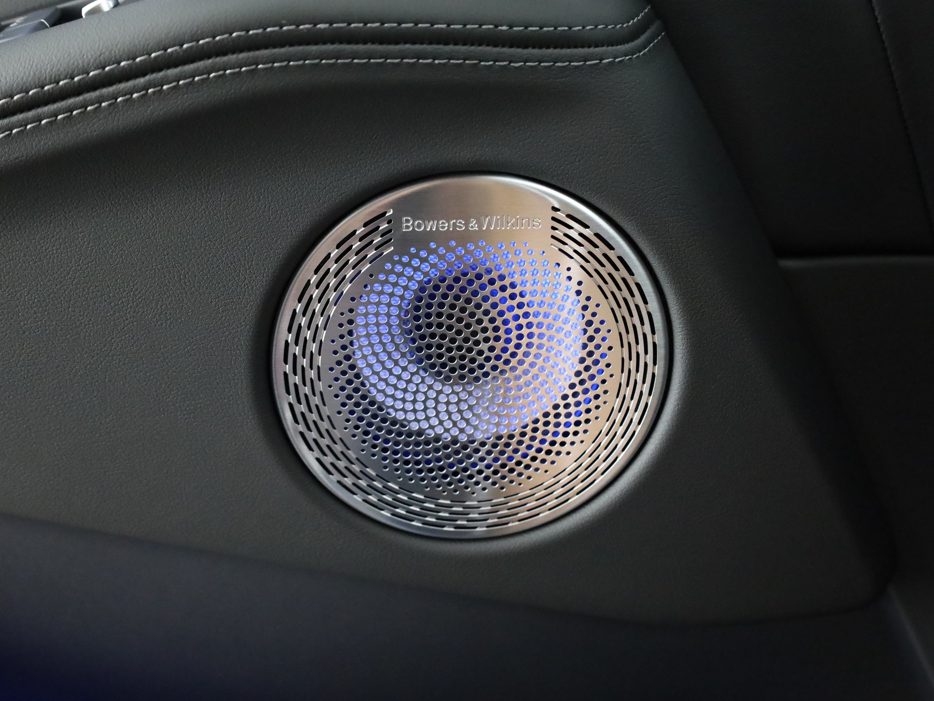 BMW XM 50e Plug-in Hybrid-image-19