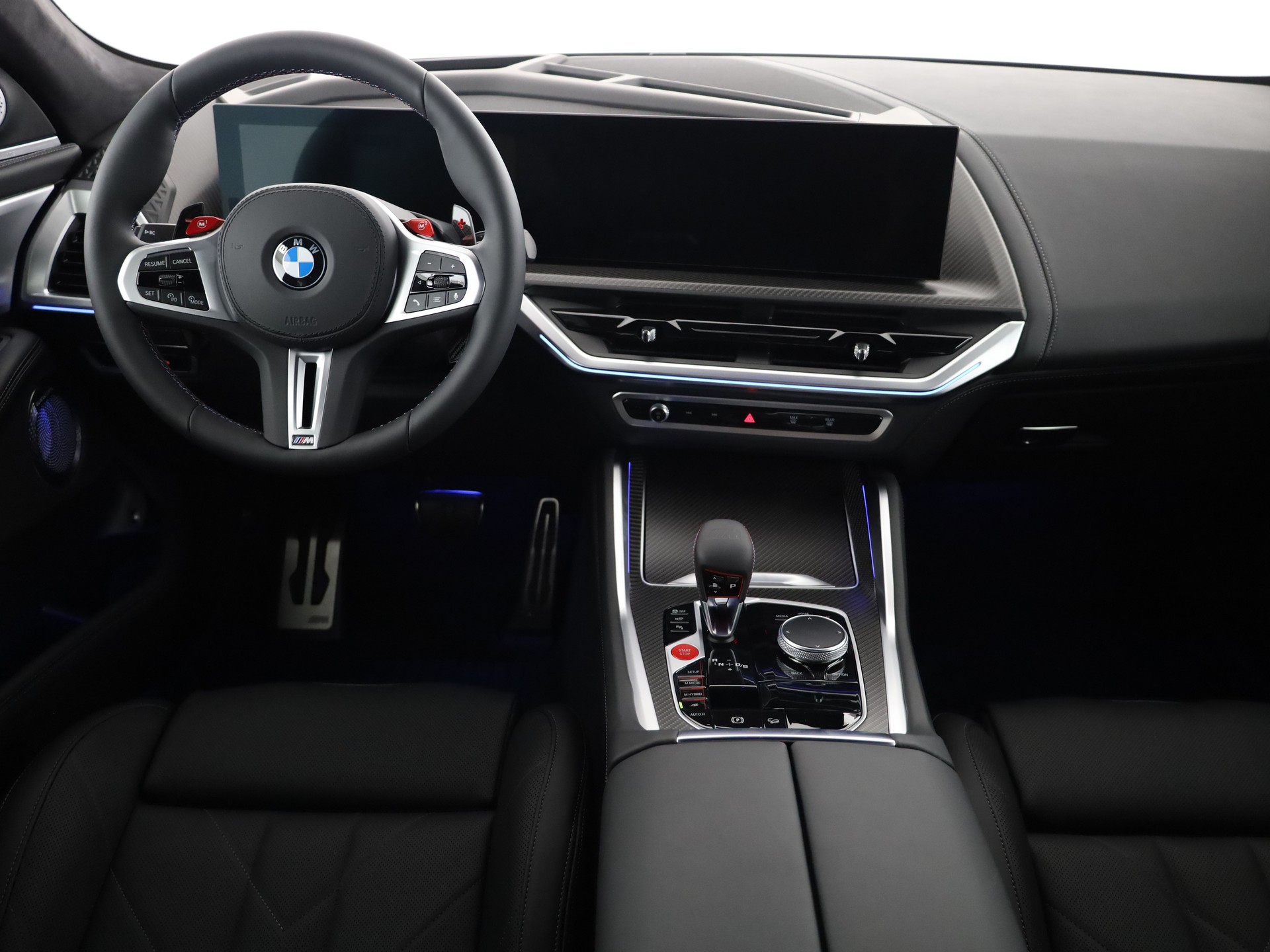 BMW XM 50e Plug-in Hybrid-image-11