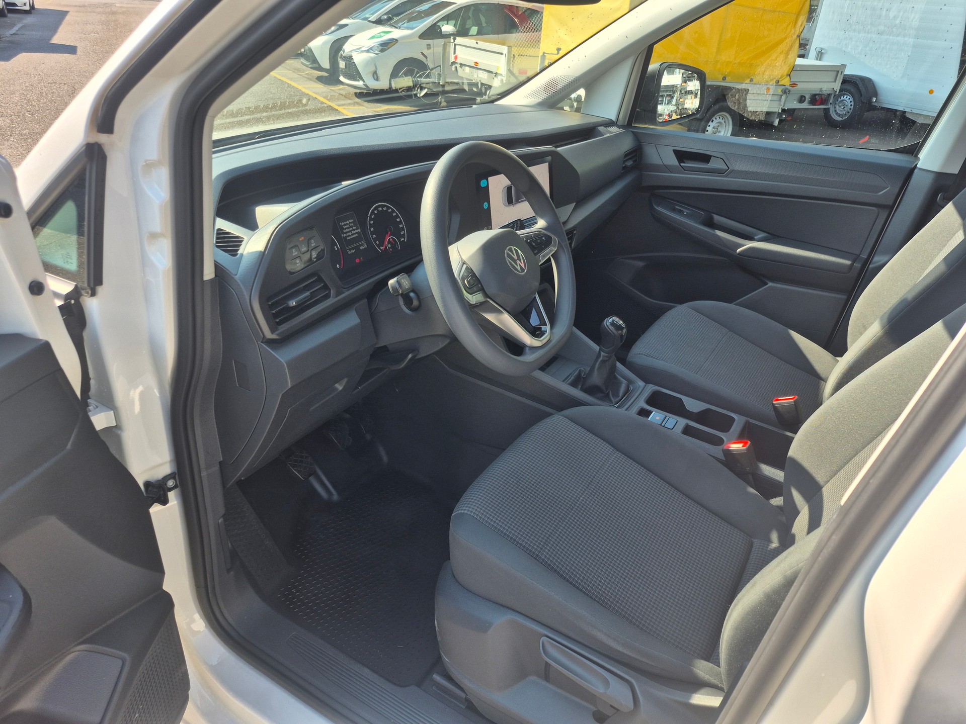 VW Caddy Cargo 2.0TDI Maxi-image-8