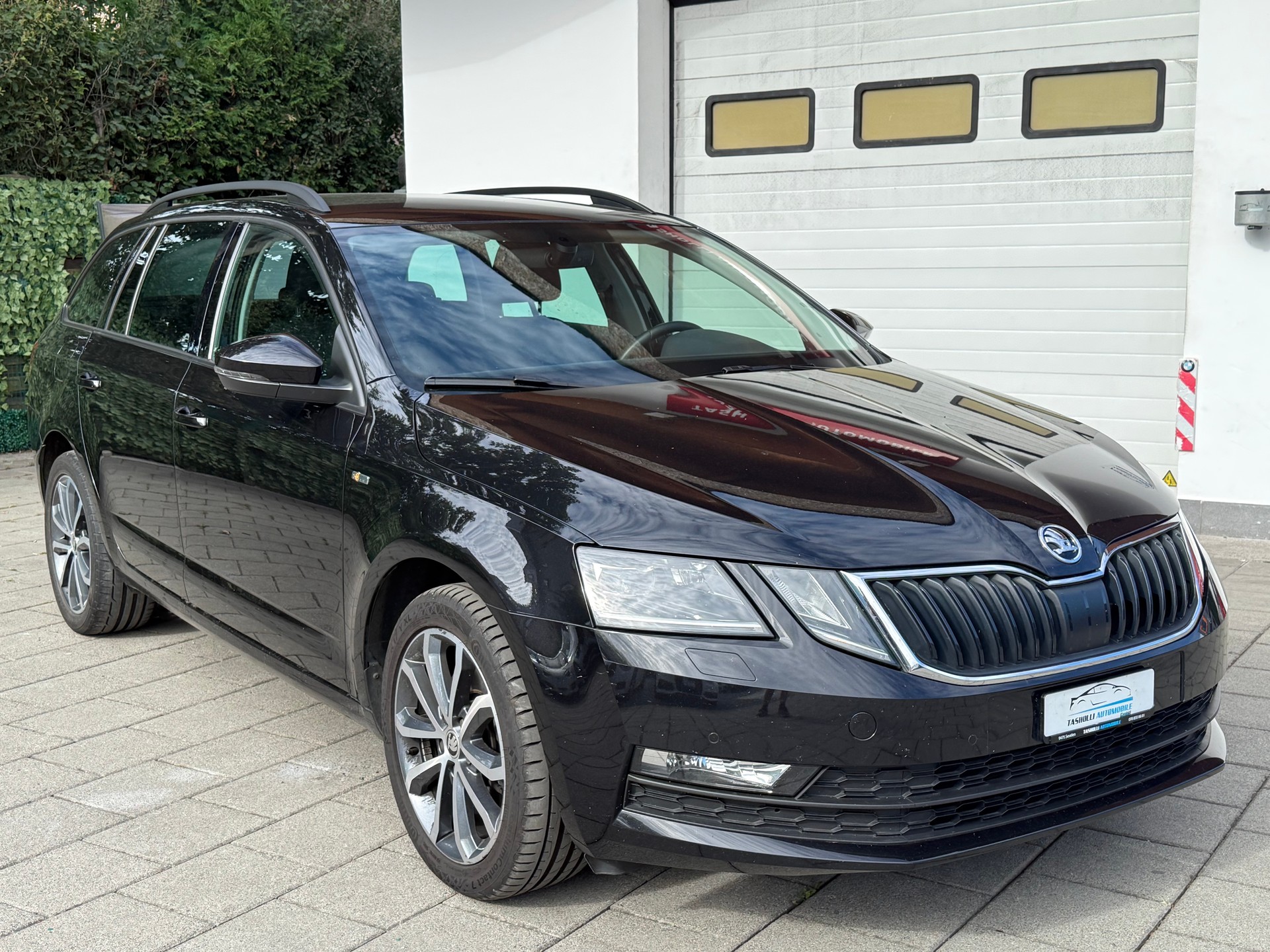 SKODA Octavia Combi 2.0 TDI Soleil 4x4 DSG-image-8