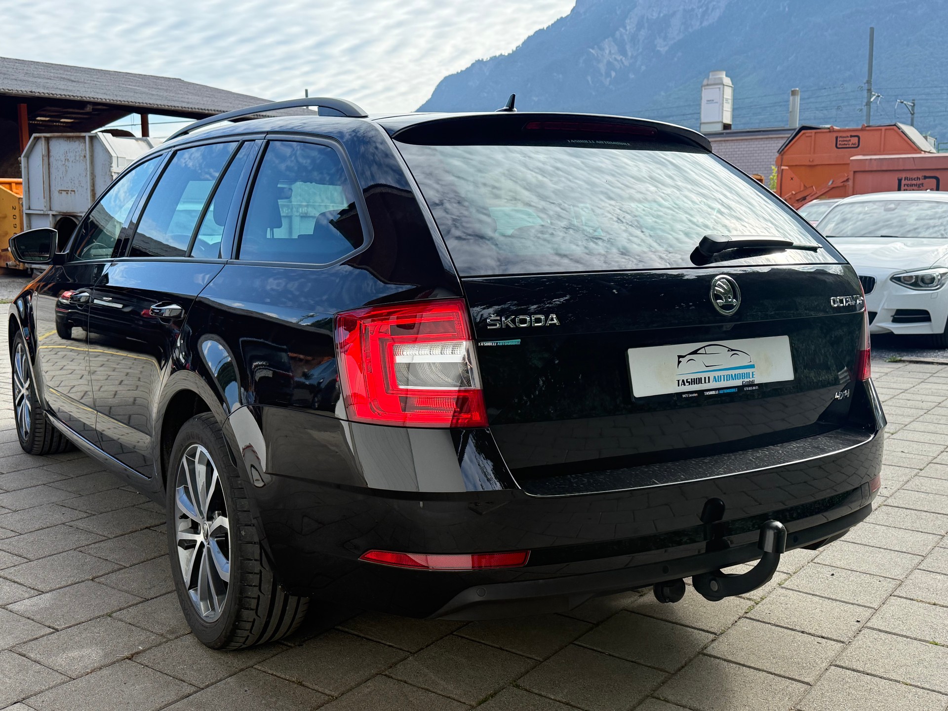 SKODA Octavia Combi 2.0 TDI Soleil 4x4 DSG-image-3