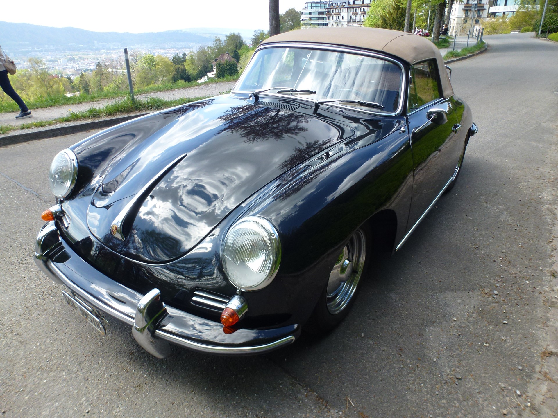 PORSCHE S-image-0