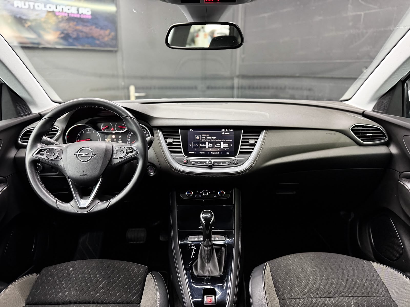 OPEL Grandland X 1.6 TP Ultimate Automatik-image-9