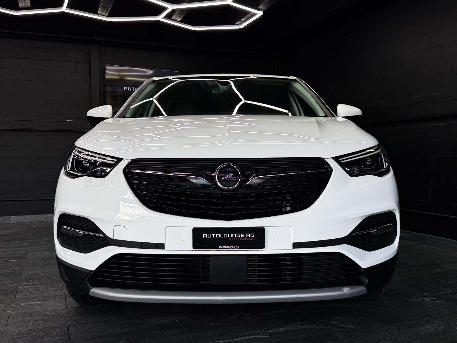 OPEL Grandland X 1.6 TP Ultimate Automatik-image-1