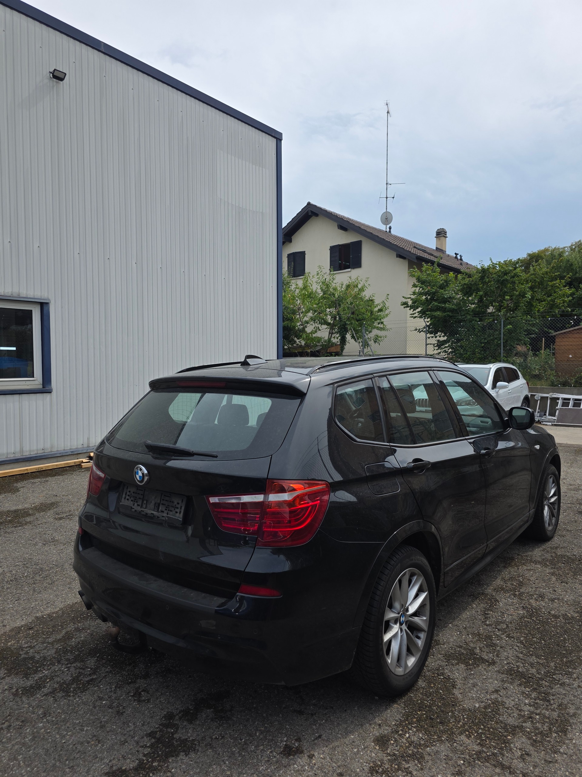 BMW X3 xDrive 35i Steptronic-image-3