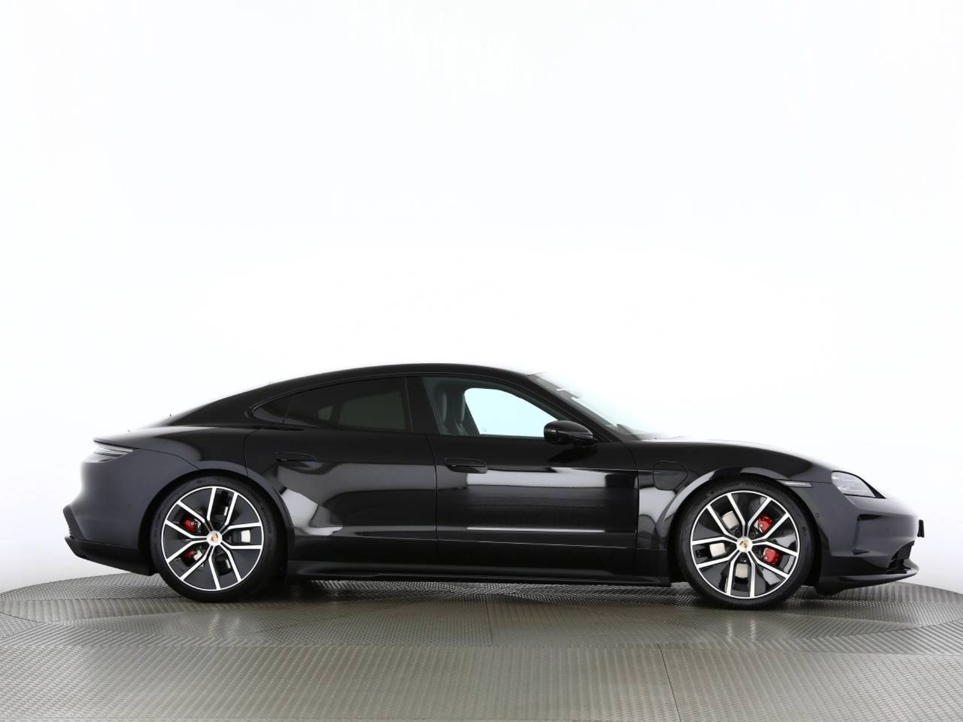 PORSCHE Taycan 4S Black Edition-image-24