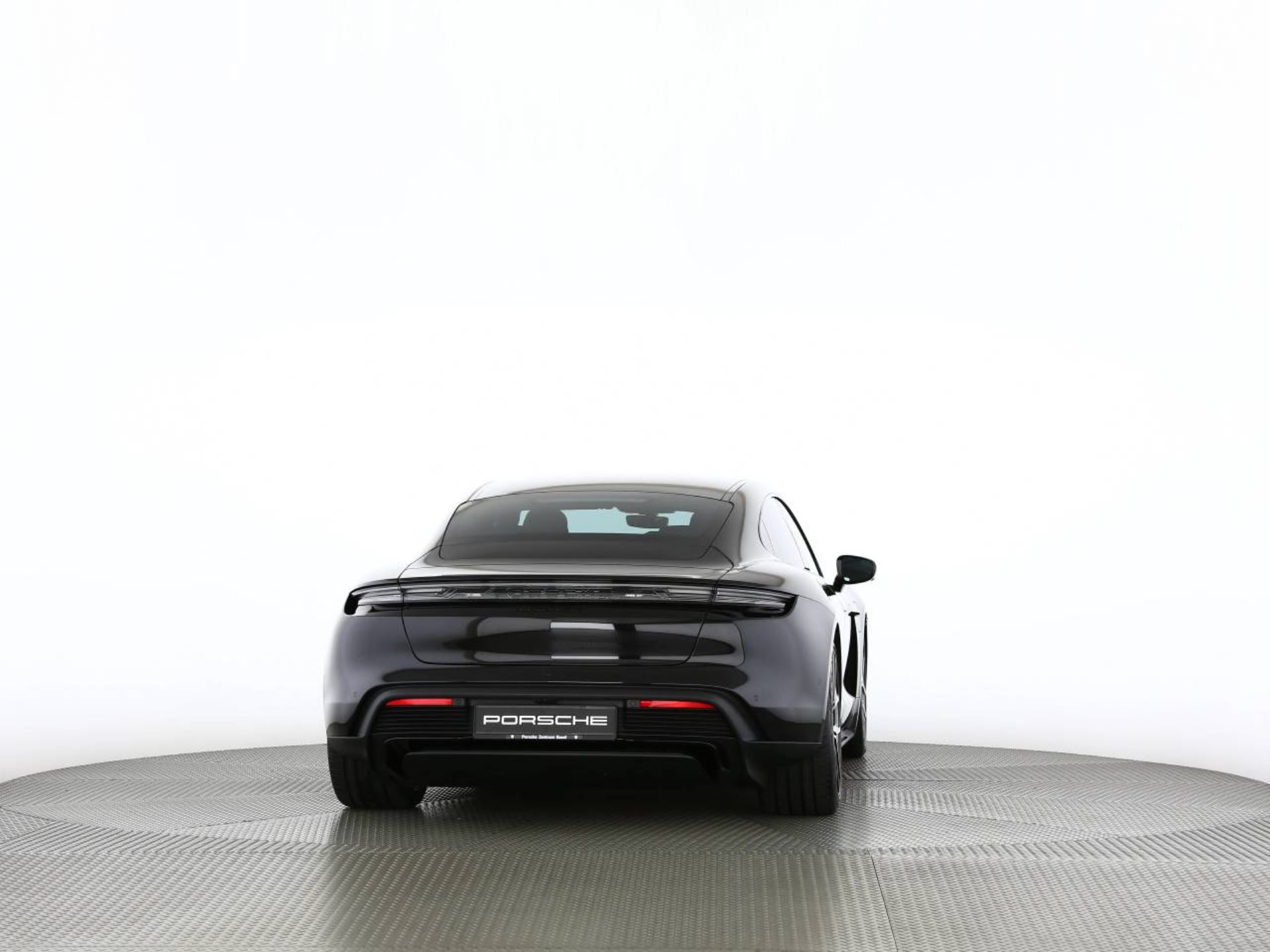 PORSCHE Taycan 4S Black Edition-image-18