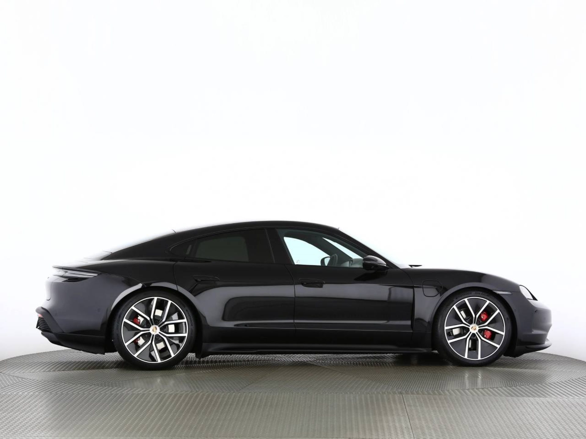 PORSCHE Taycan 4S Black Edition-image-23