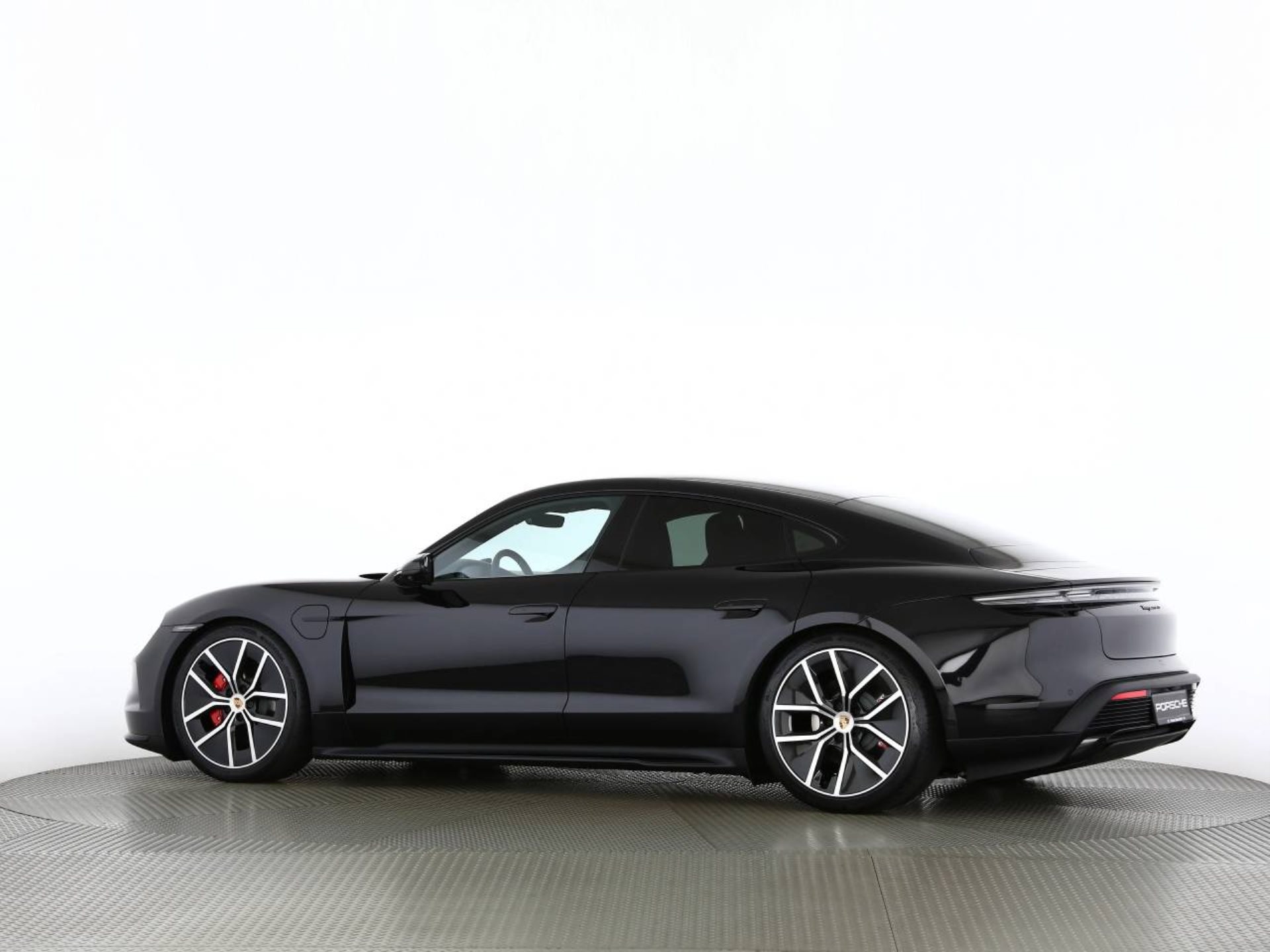 PORSCHE Taycan 4S Black Edition-image-14