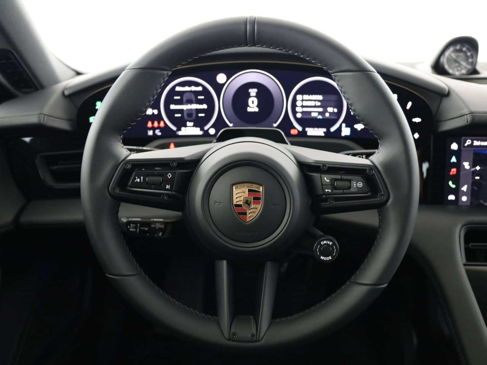 PORSCHE Taycan 4S Black Edition-image-31