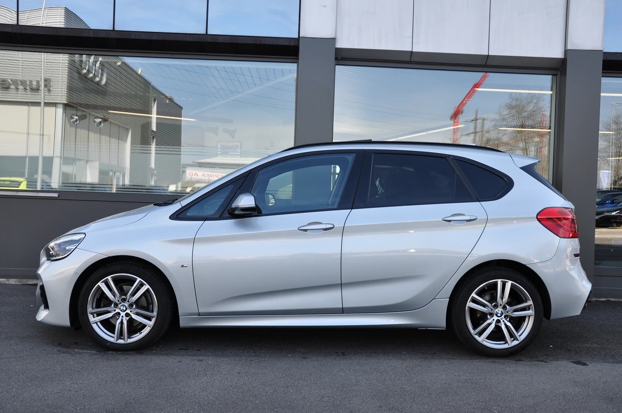 BMW 220d xDrive Active Tourer Steptronic M Sport-image-5