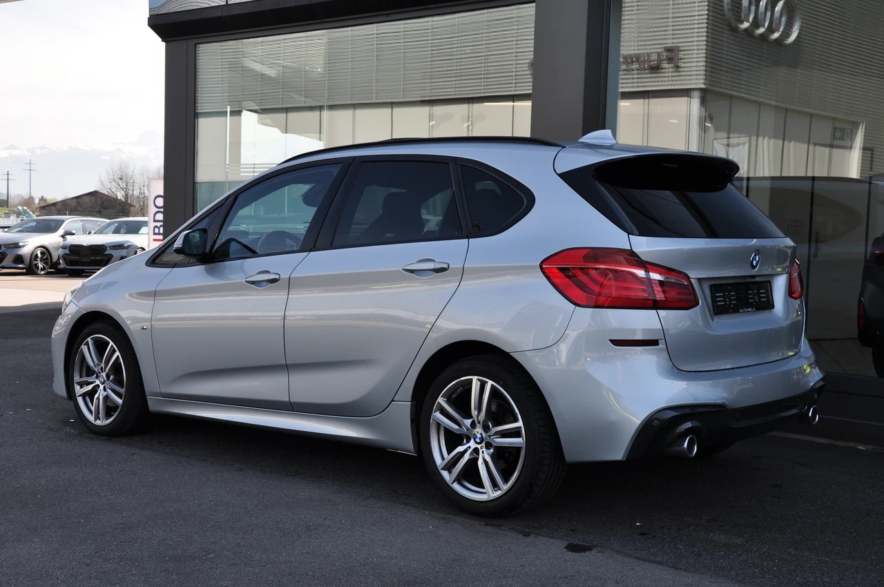 BMW 220d xDrive Active Tourer Steptronic M Sport-image-6