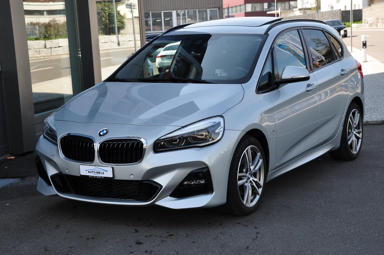 BMW 220d xDrive Active Tourer Steptronic M Sport-image-4