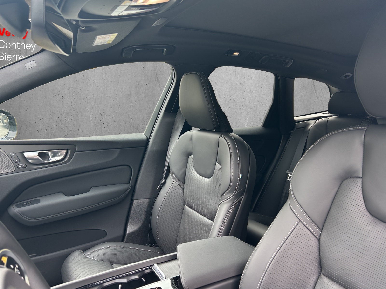 VOLVO XC60 T6 eAWD PluginHybrid Black Edition Geartronic-image-13