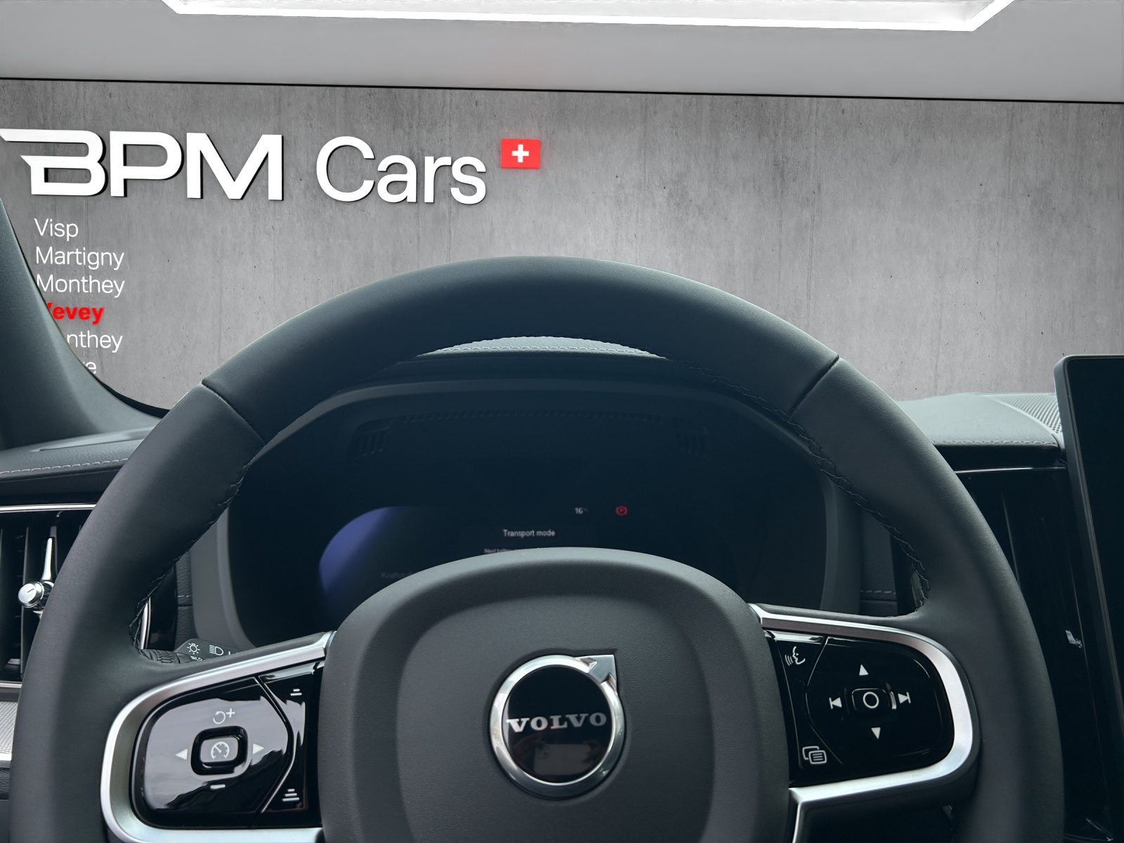 VOLVO XC60 T6 eAWD PluginHybrid Black Edition Geartronic-image-14
