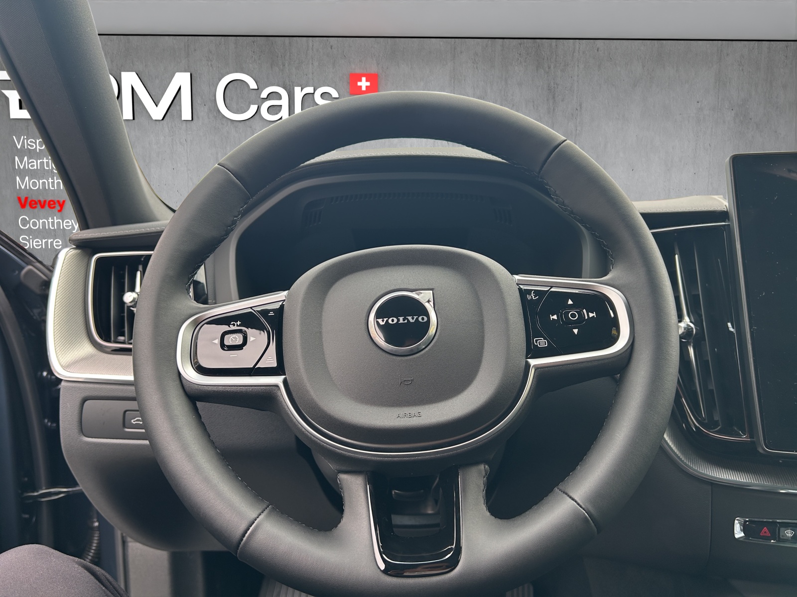 VOLVO XC60 T6 eAWD PluginHybrid Black Edition Geartronic-image-9