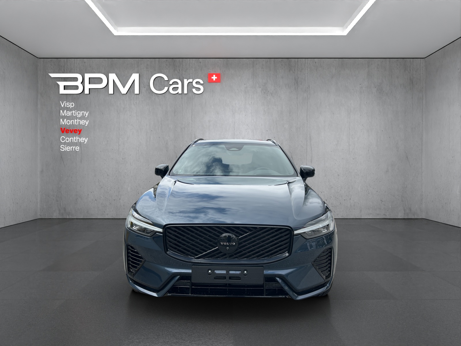VOLVO XC60 T6 eAWD PluginHybrid Black Edition Geartronic-showroom-element-1