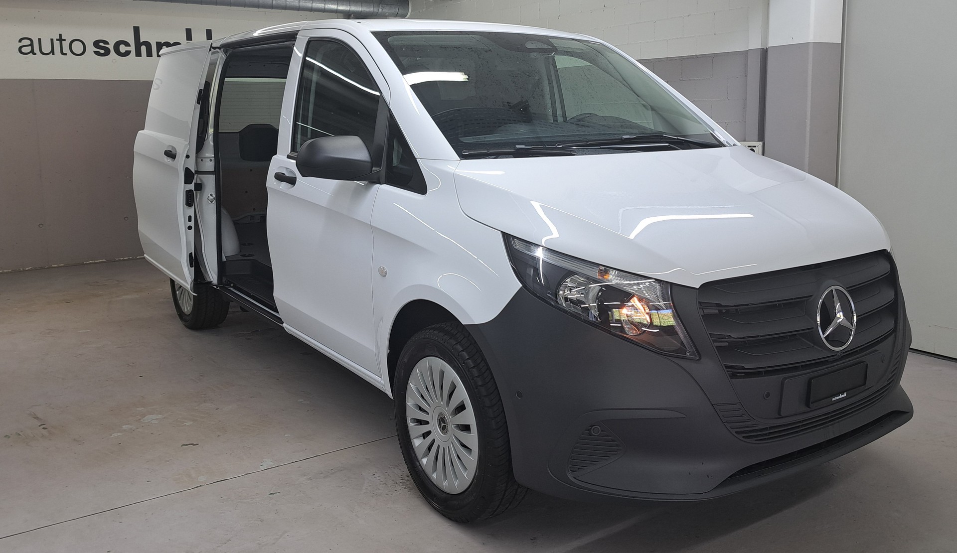 MERCEDES-BENZ Vito 116 CDI 4MATIC KA PRO 3200mm L-image-0